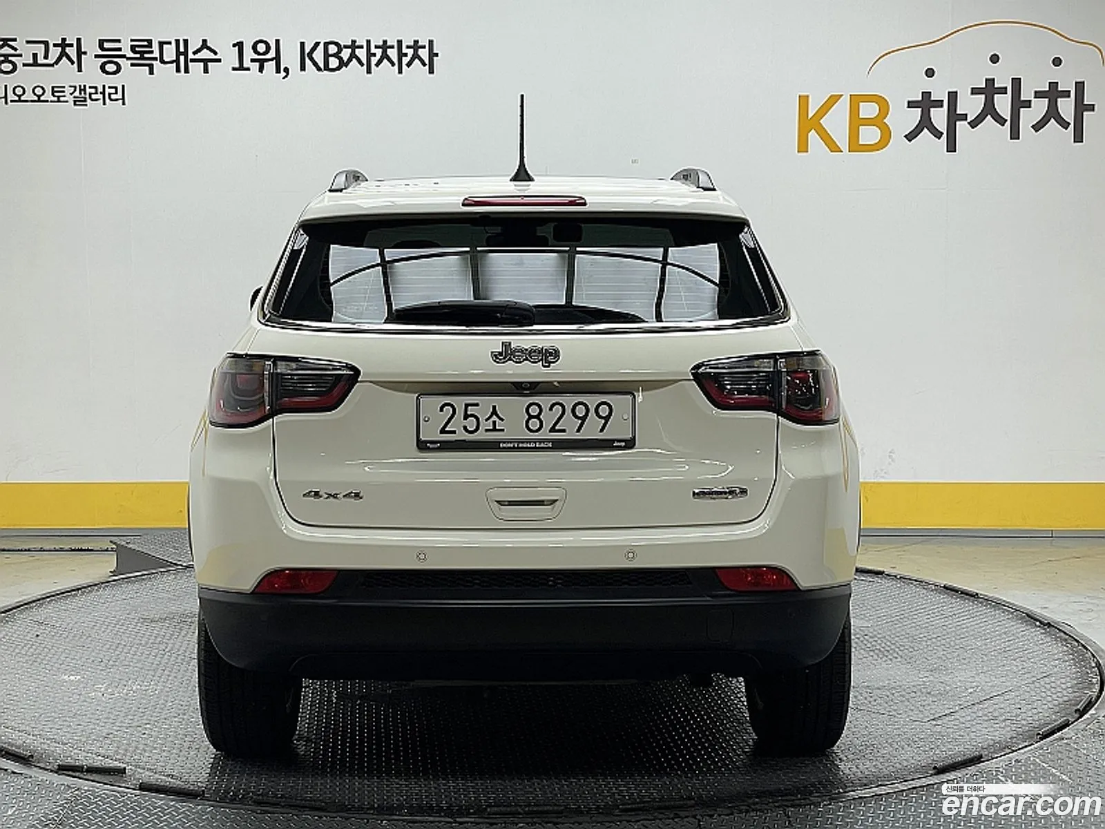 Jeep Compass 2018 — 11