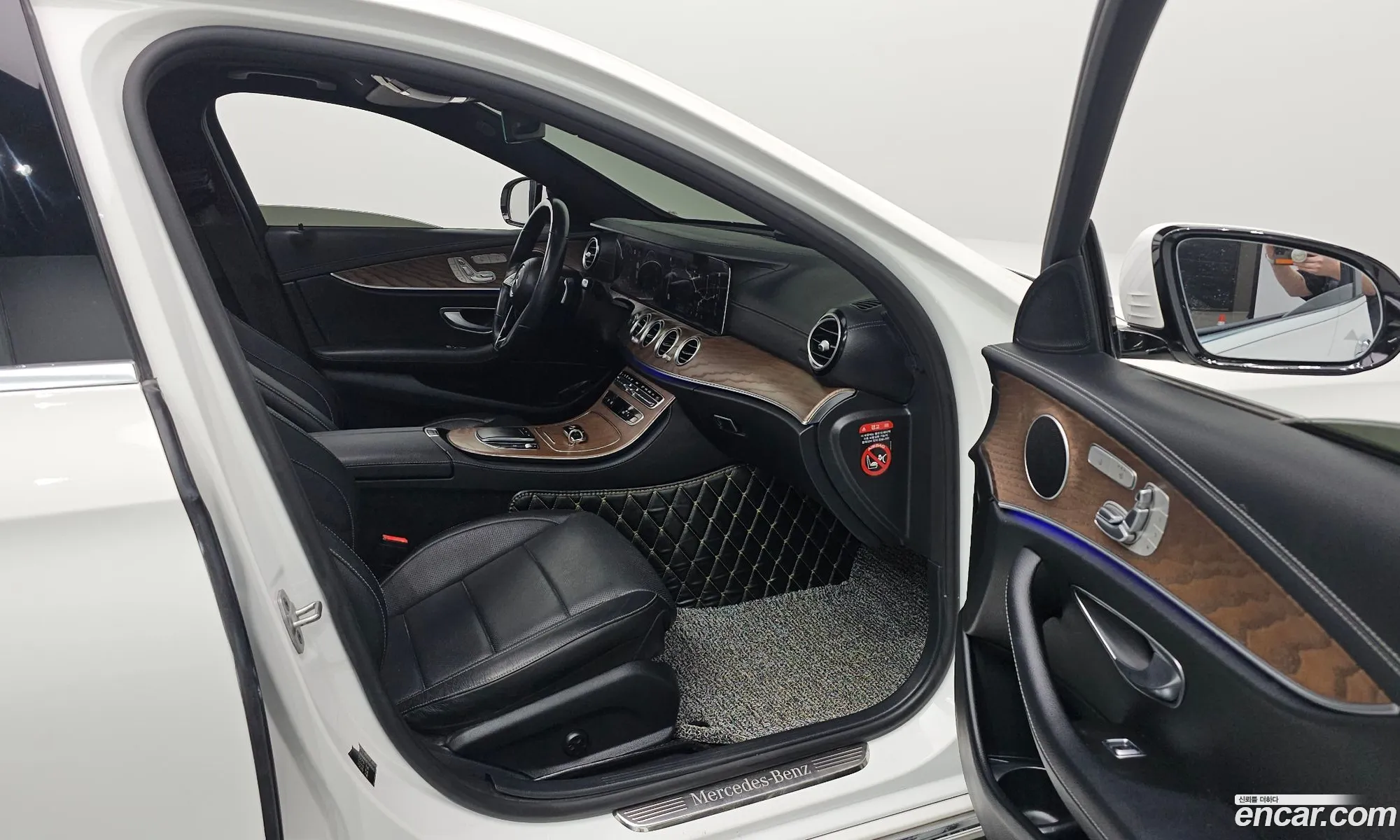 Mercedes-Benz E-Class W213 2021 — 18