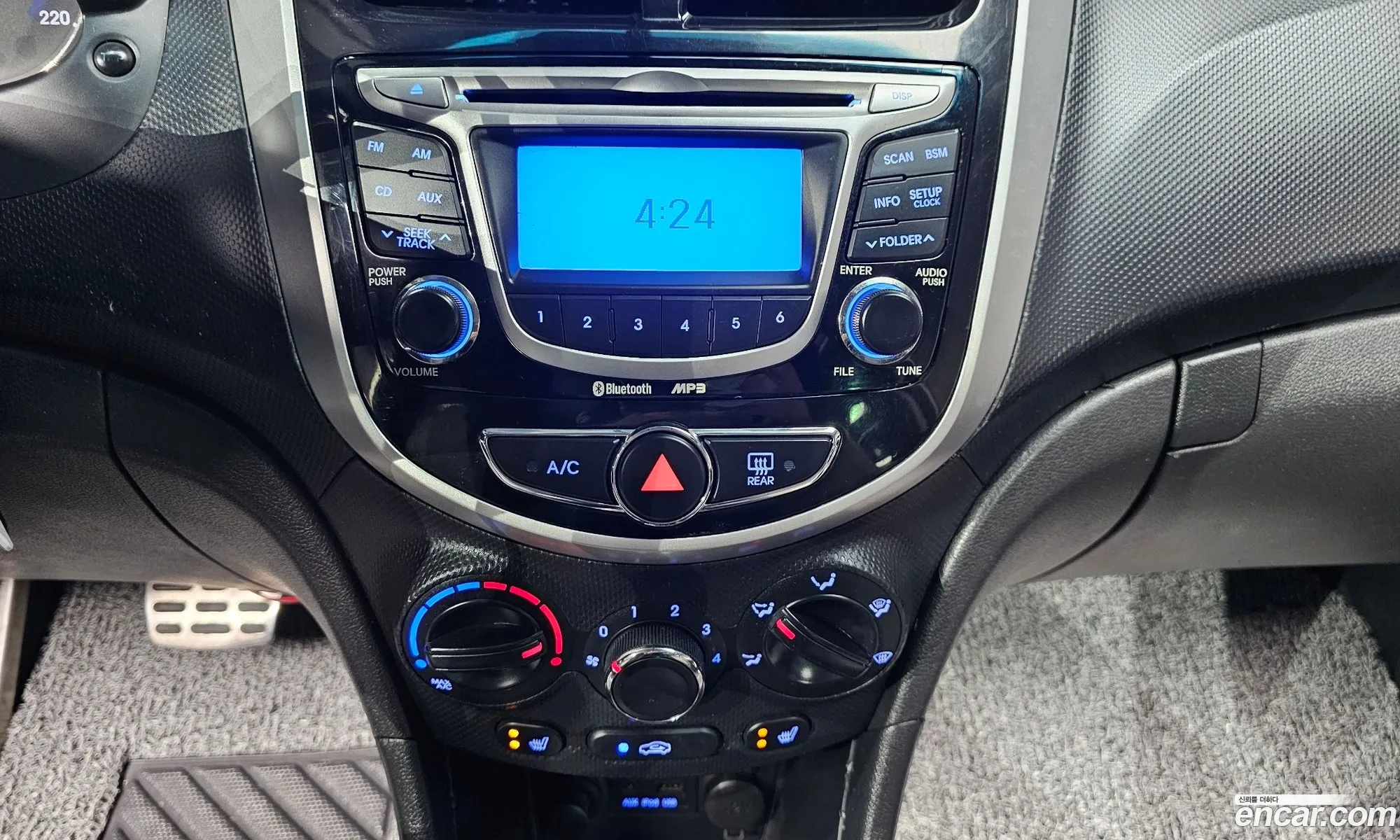 Hyundai Accent 2011 — 4