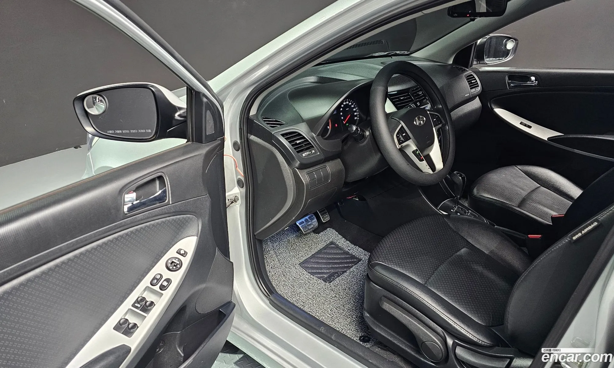Hyundai Accent 2011 — 20