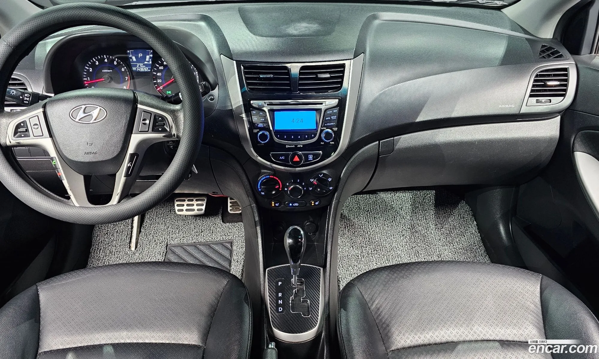 Hyundai Accent 2011 — 15