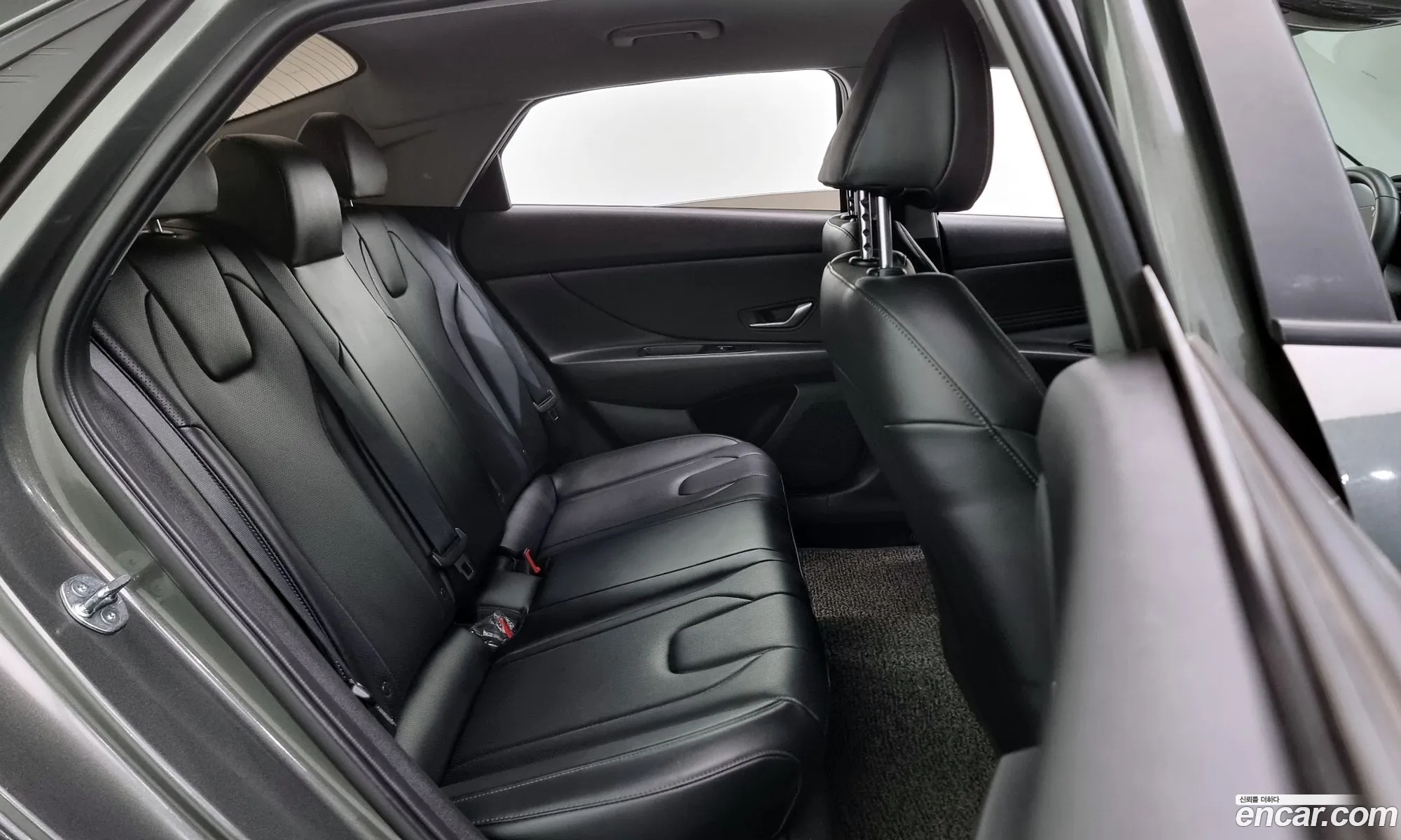 Hyundai Elantra 2021 — 10