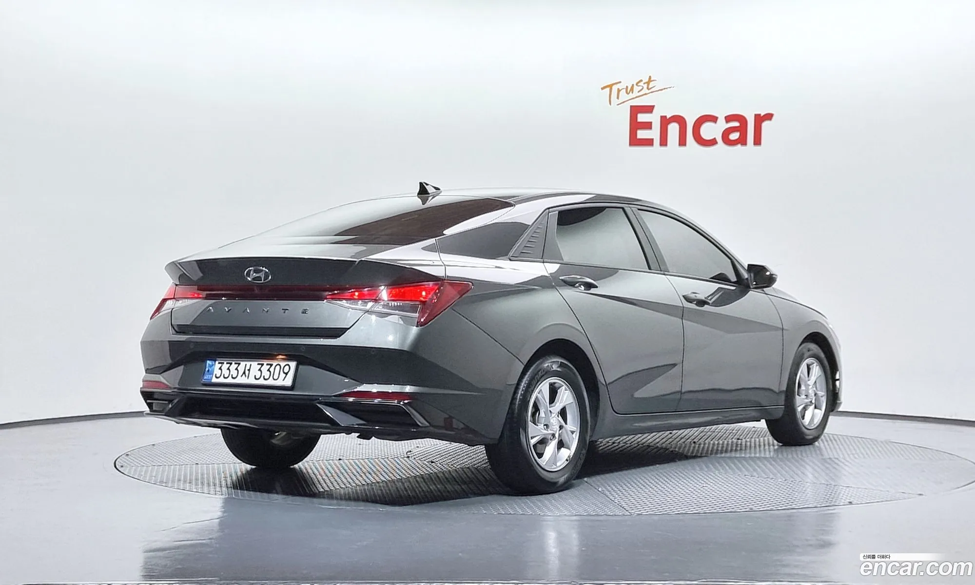 Hyundai Elantra 2021 — 3
