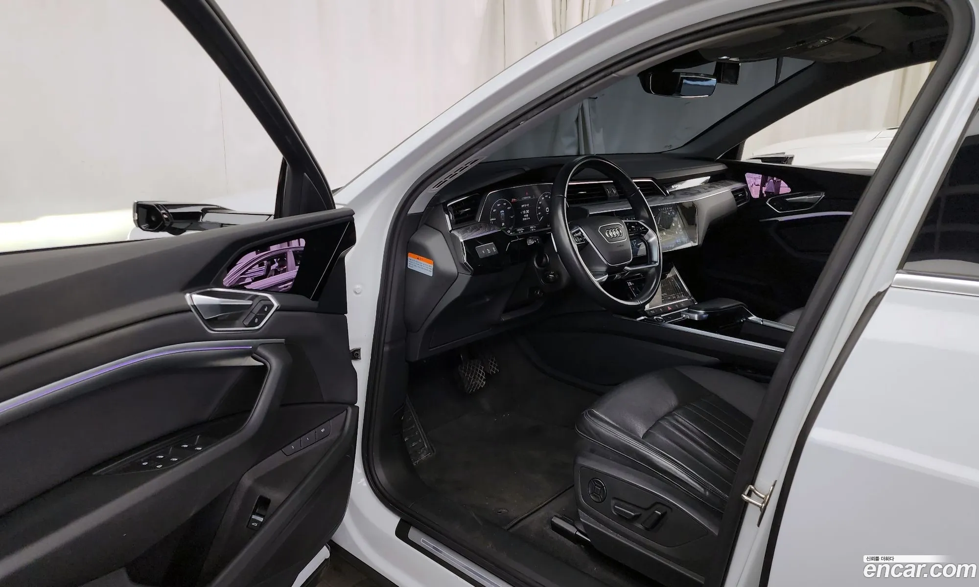 Audi e-tron 2021 WAUZZZGE4MB027244 — 20