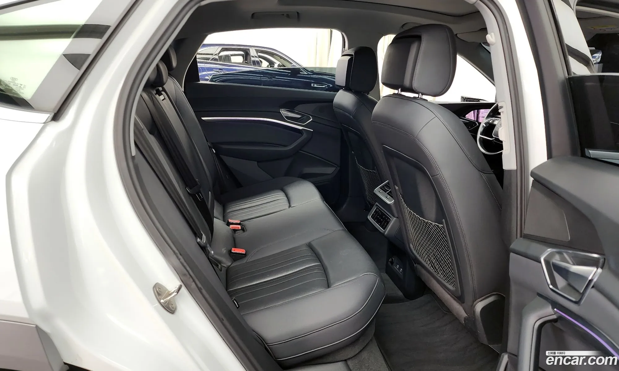 Audi e-tron 2021 WAUZZZGE4MB027244 — 10