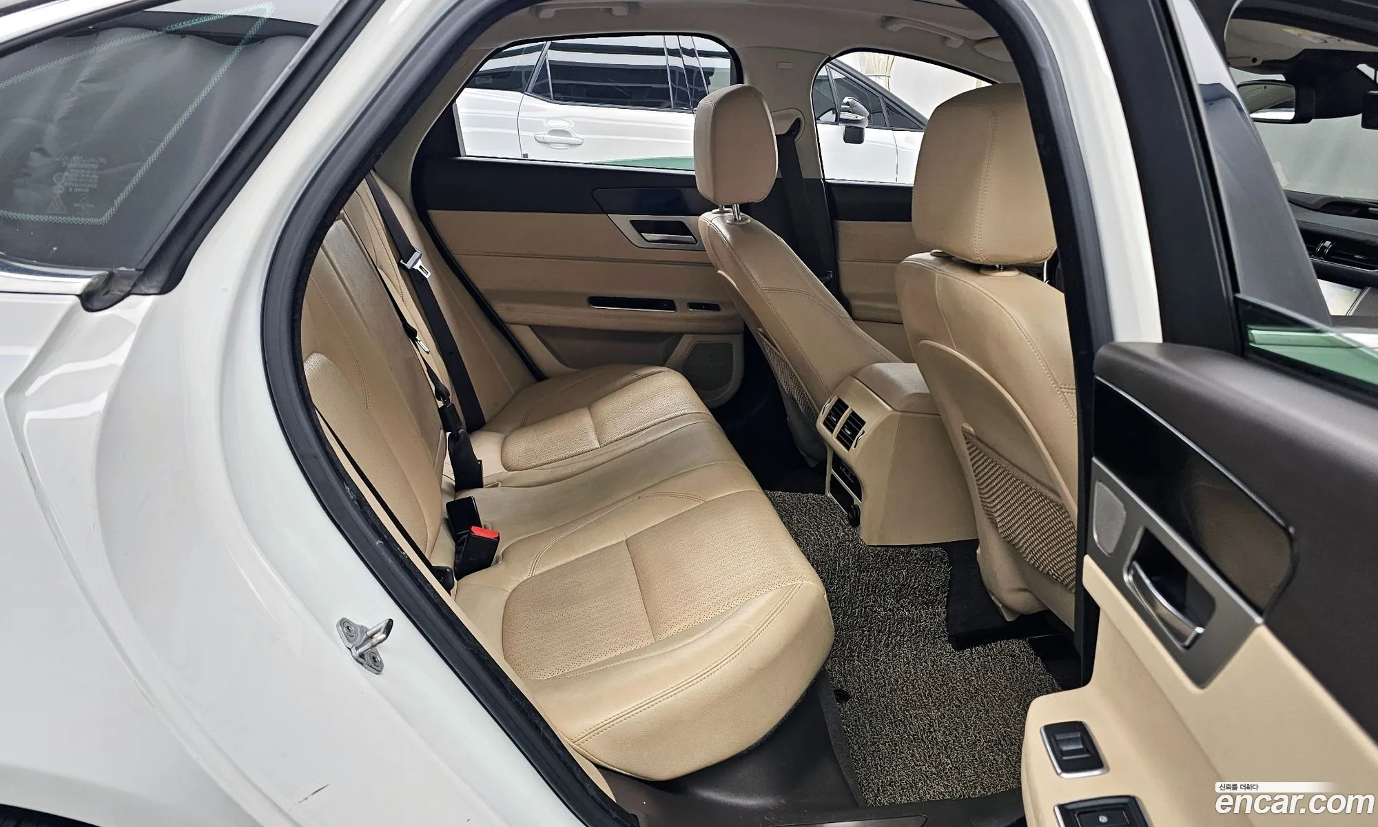 Jaguar XF 2016 SAJBB4BNXGCY23953 — 19
