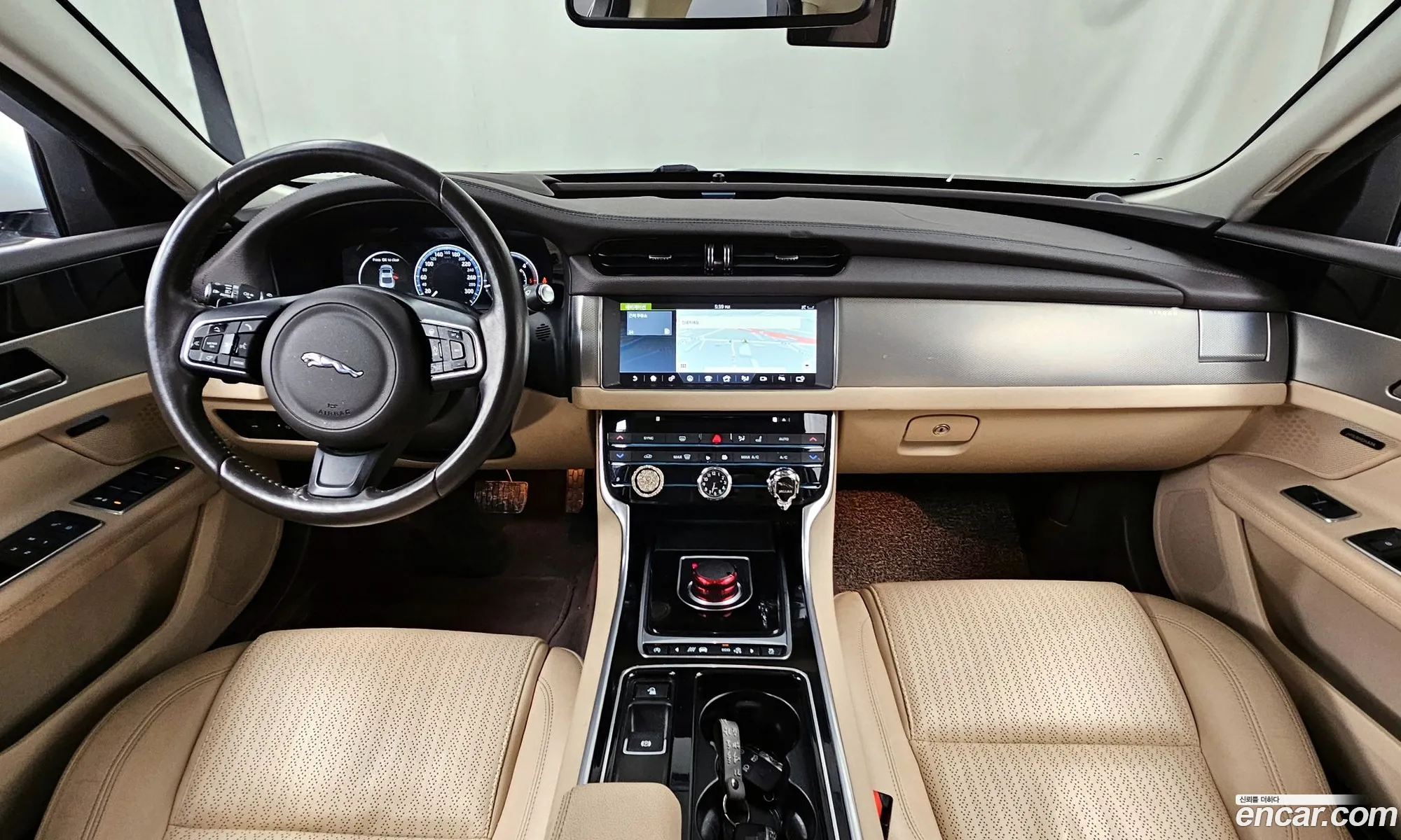 Jaguar XF 2016 SAJBB4BNXGCY23953 — 12