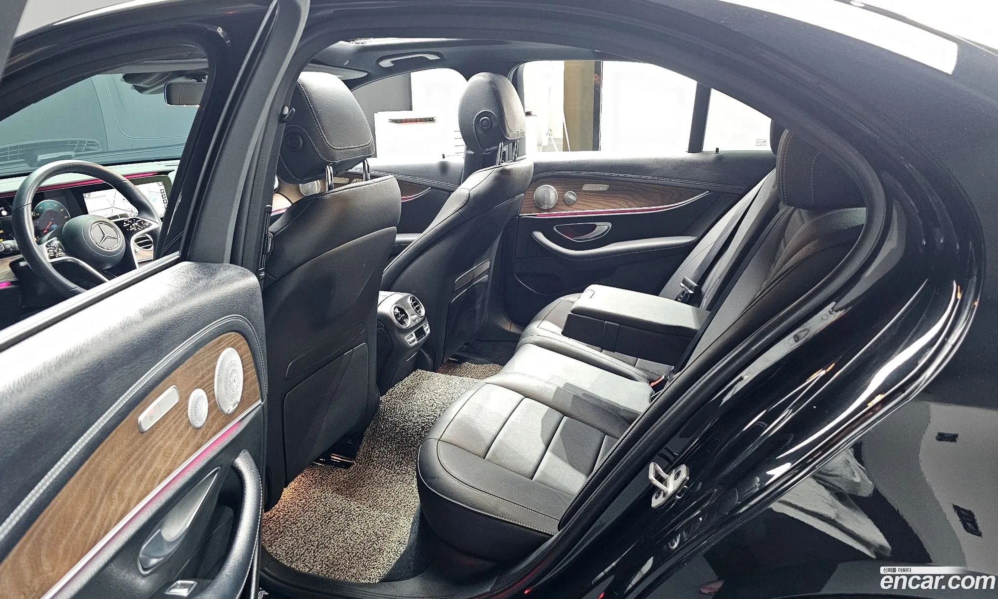 Mercedes-Benz E-Class W213 2020 W1KZF5EB2MA890472 — 8