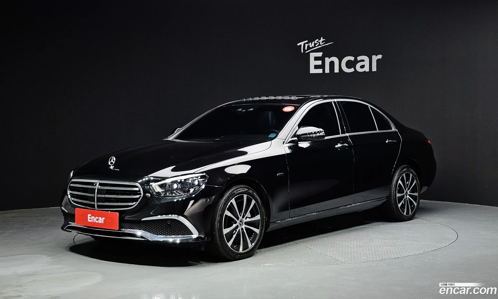 Mercedes-Benz E-Class W213 2020 W1KZF5EB2MA890472 — 9