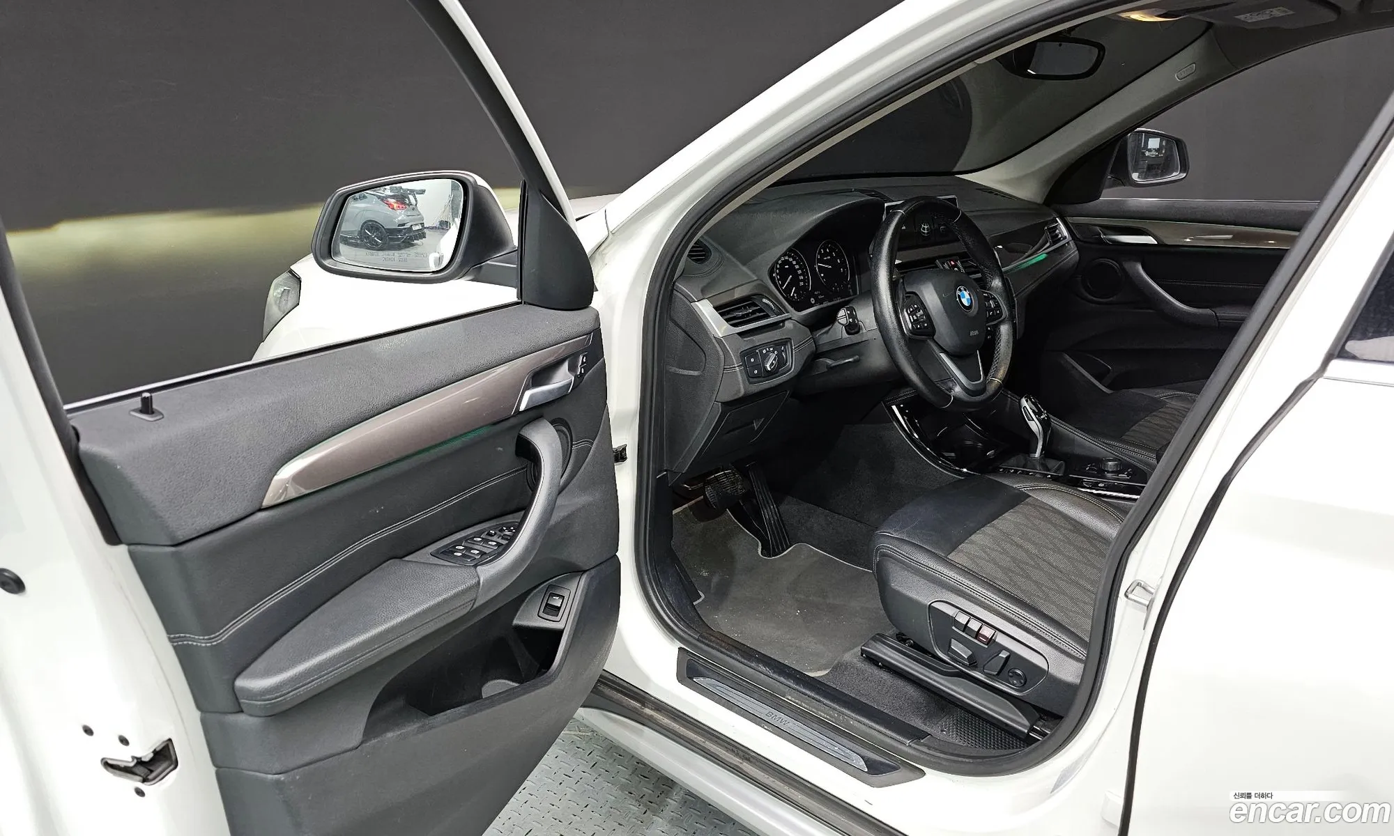 BMW X1 2021 WBA11DG05M5S82544 — 3