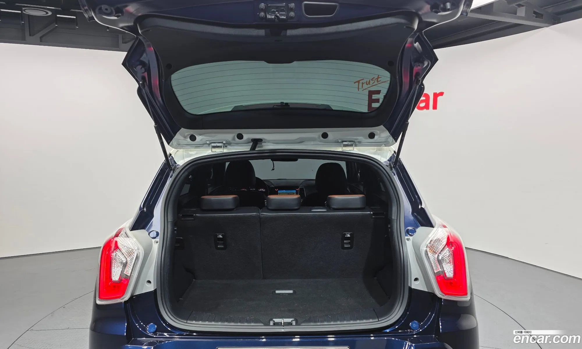 KG Mobility (SsangYong) Tivoli Armour 2017 — 2
