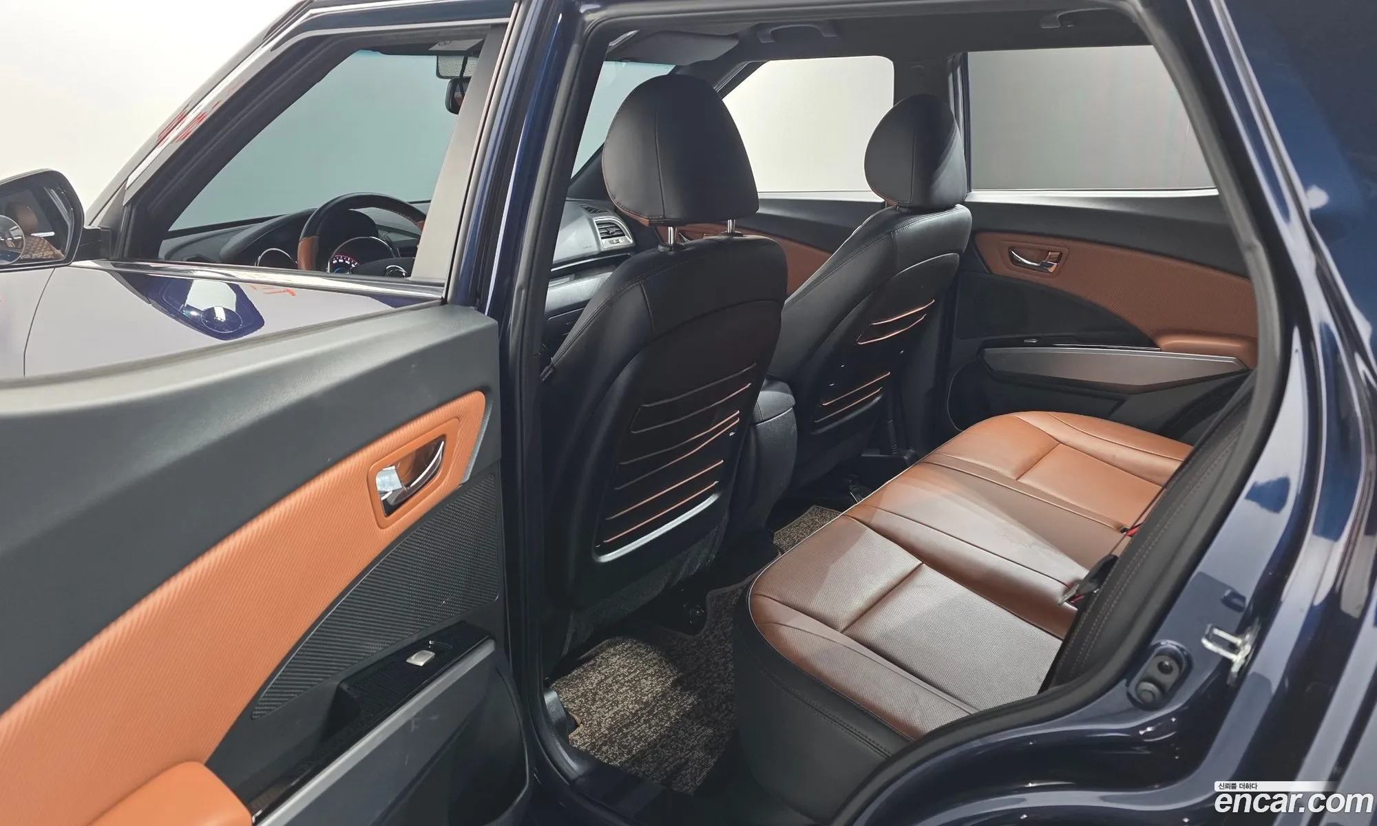 KG Mobility (SsangYong) Tivoli Armour 2017 — 18