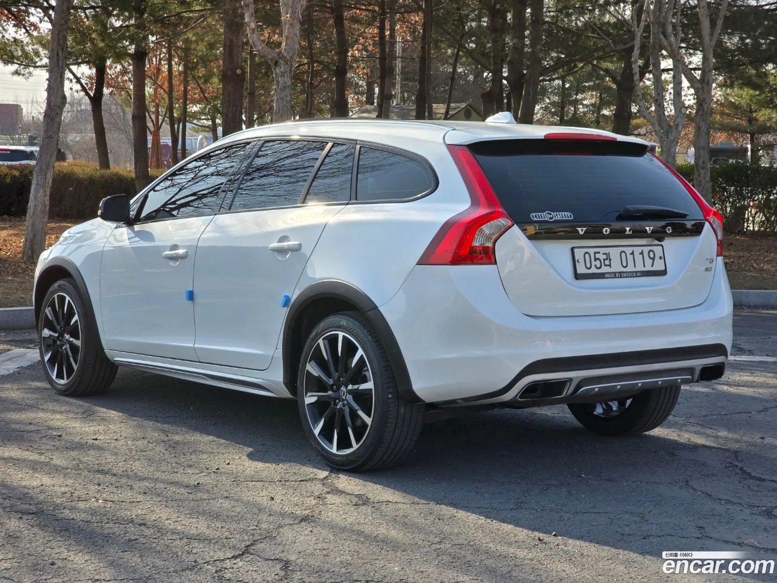 Volvo V60 Cross Country 2016 — 14