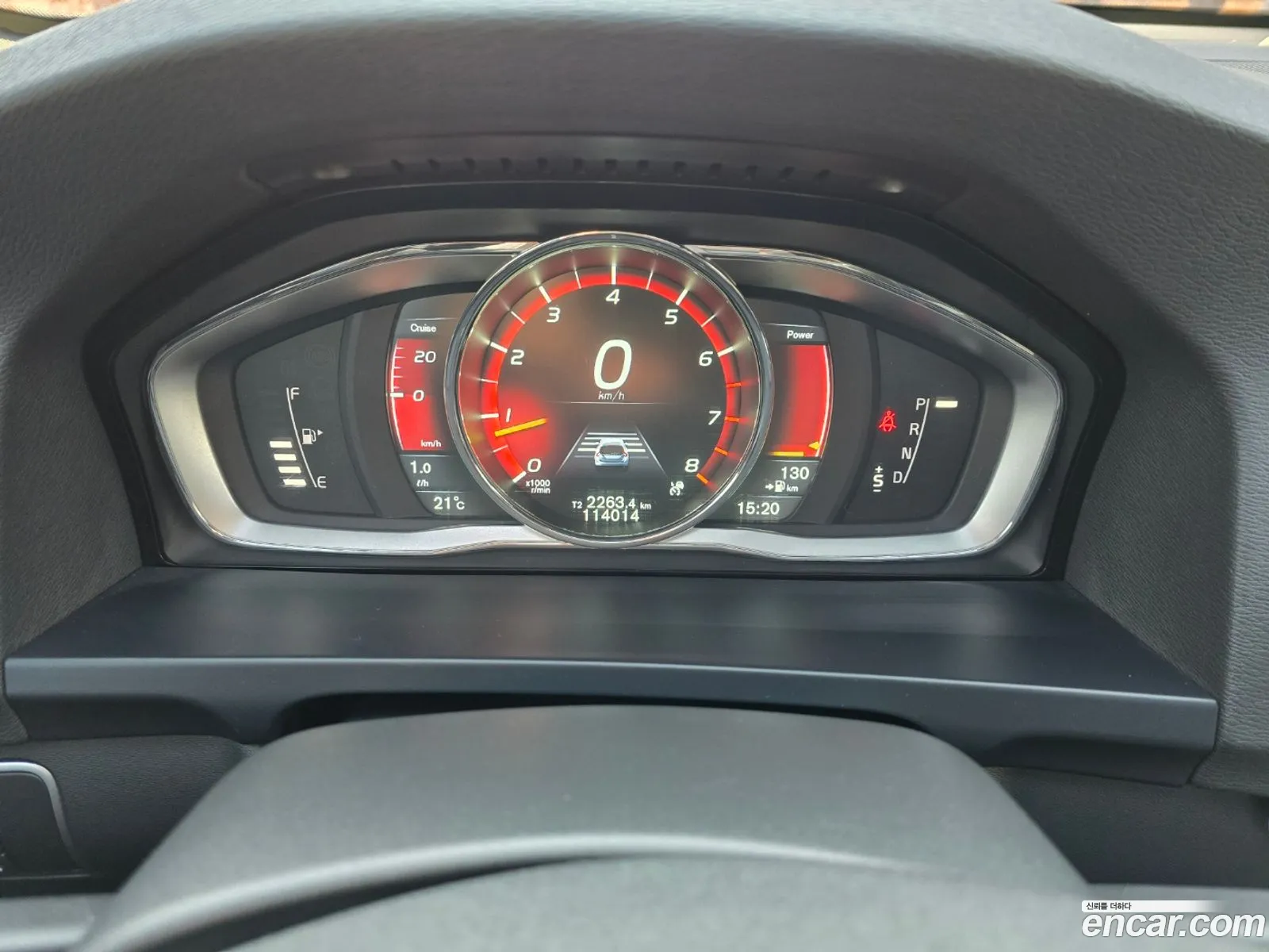 Volvo V60 Cross Country 2016 — 9
