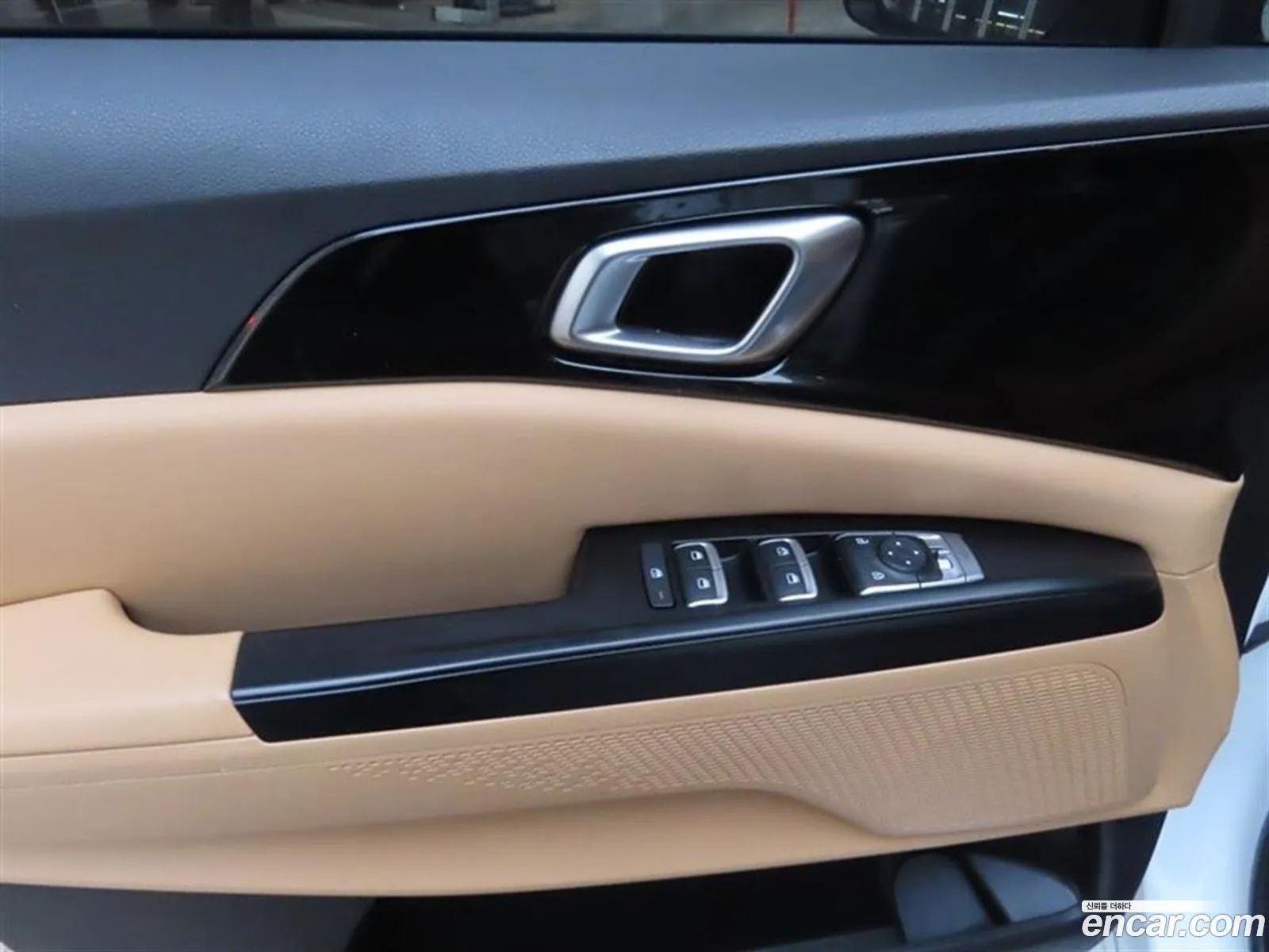 Kia Carnival 2022 — 19