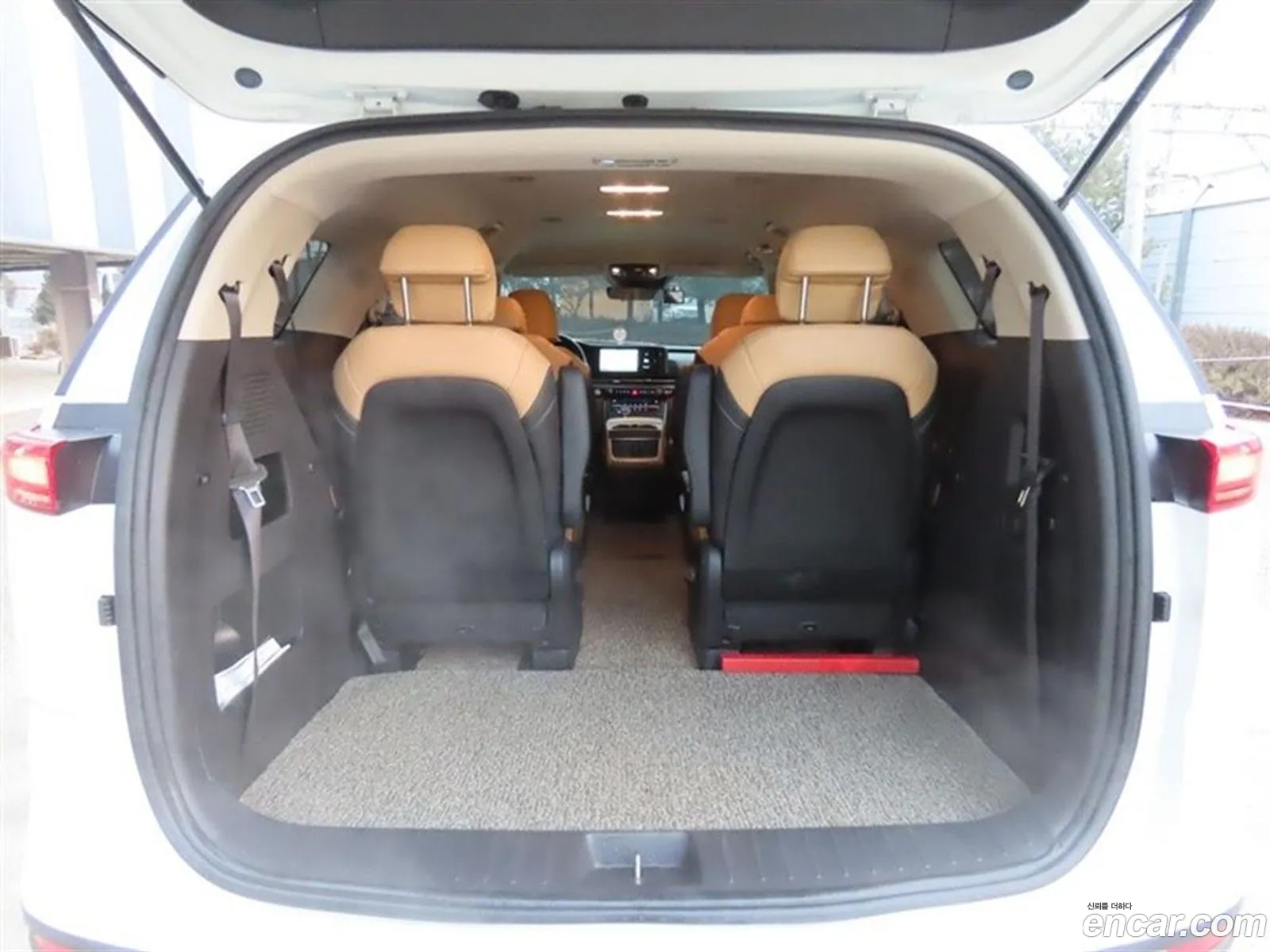Kia Carnival 2022 — 13
