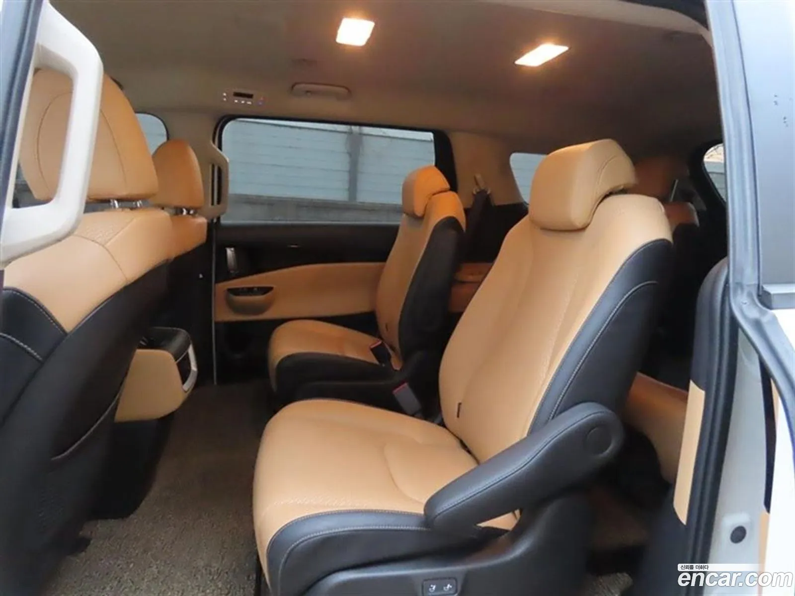 Kia Carnival 2022 — 8