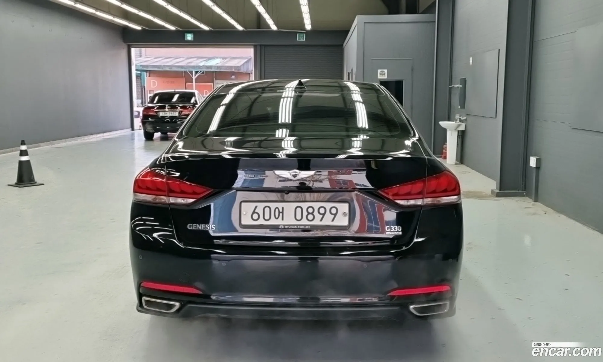 Hyundai Genesis DH 2016 — 17