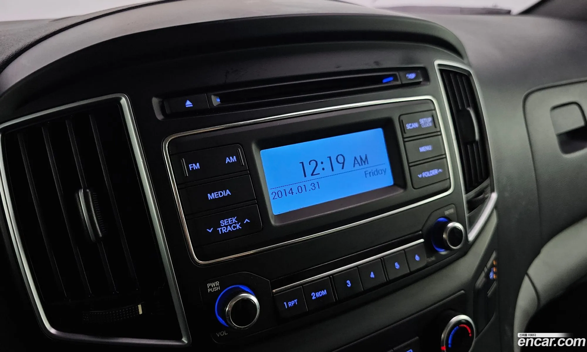 Hyundai Grand Starex 2017 — 13