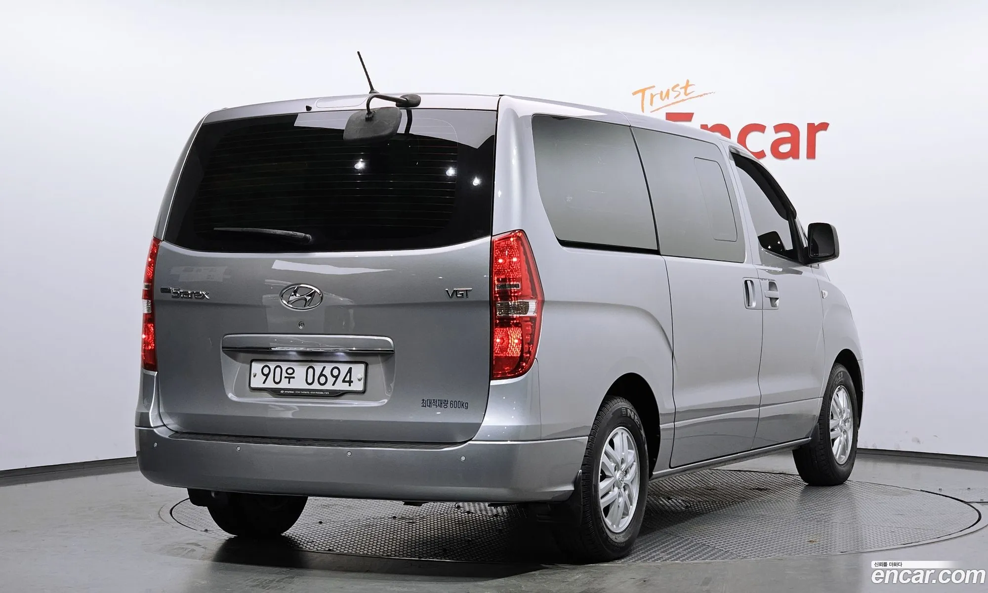 Hyundai Grand Starex 2017 — 19
