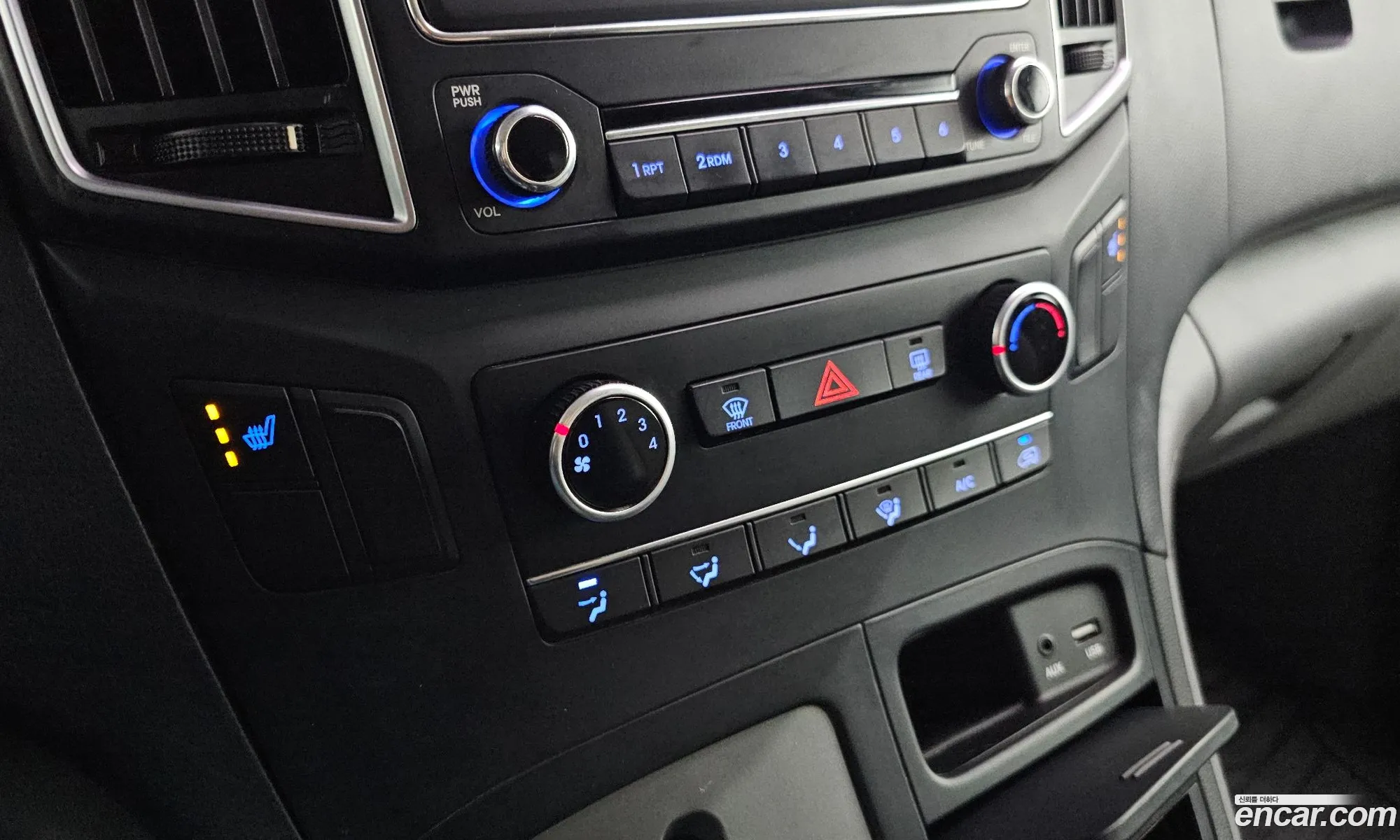 Hyundai Grand Starex 2017 — 16