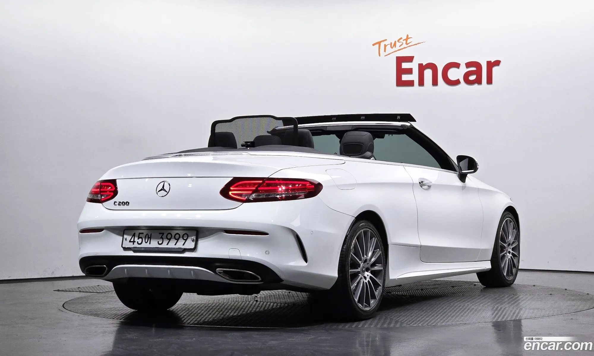 Mercedes-Benz C-Class W205 2018 — 19