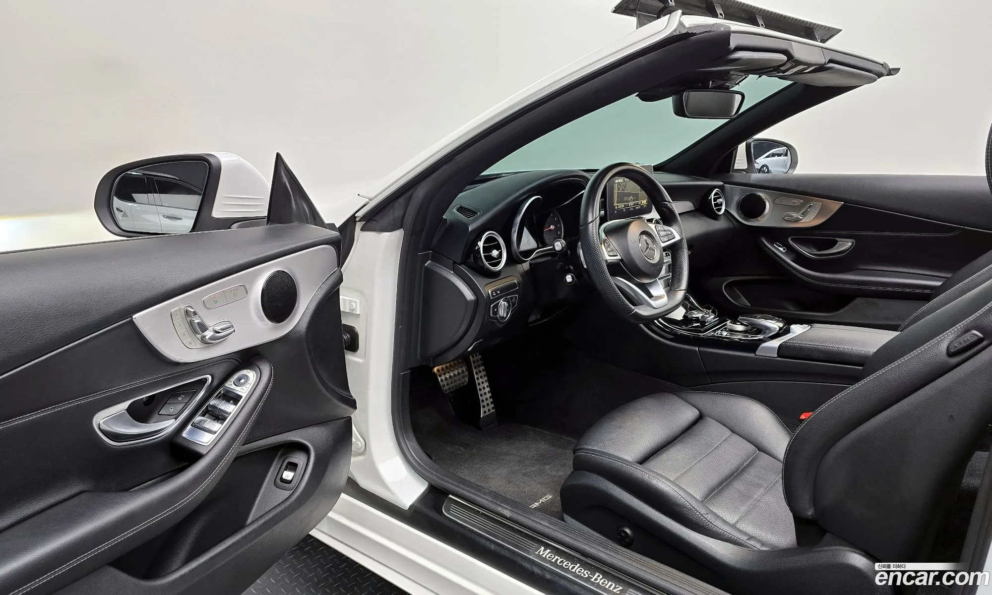 Mercedes-Benz C-Class W205 2018 — 17