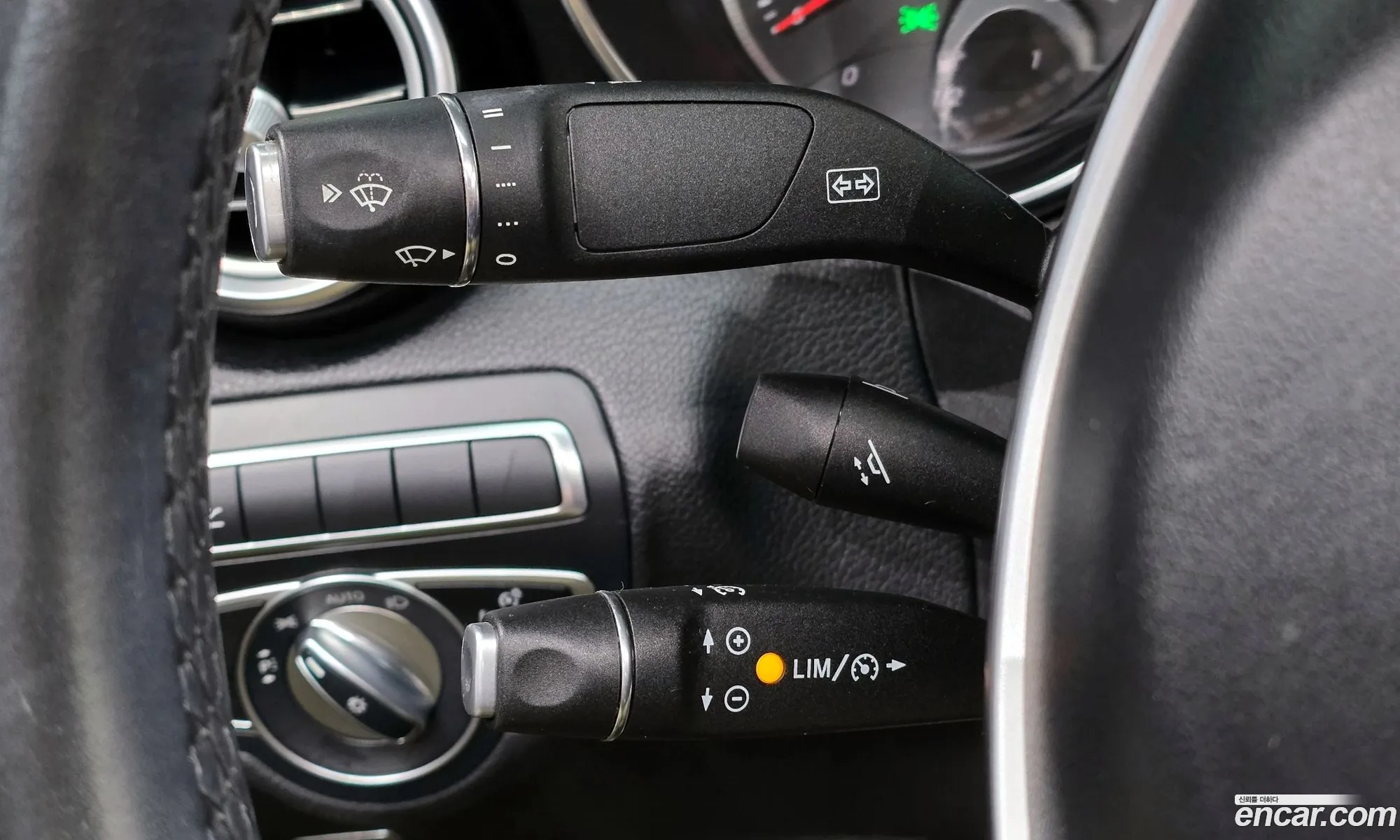 Mercedes-Benz C-Class W205 2018 — 13