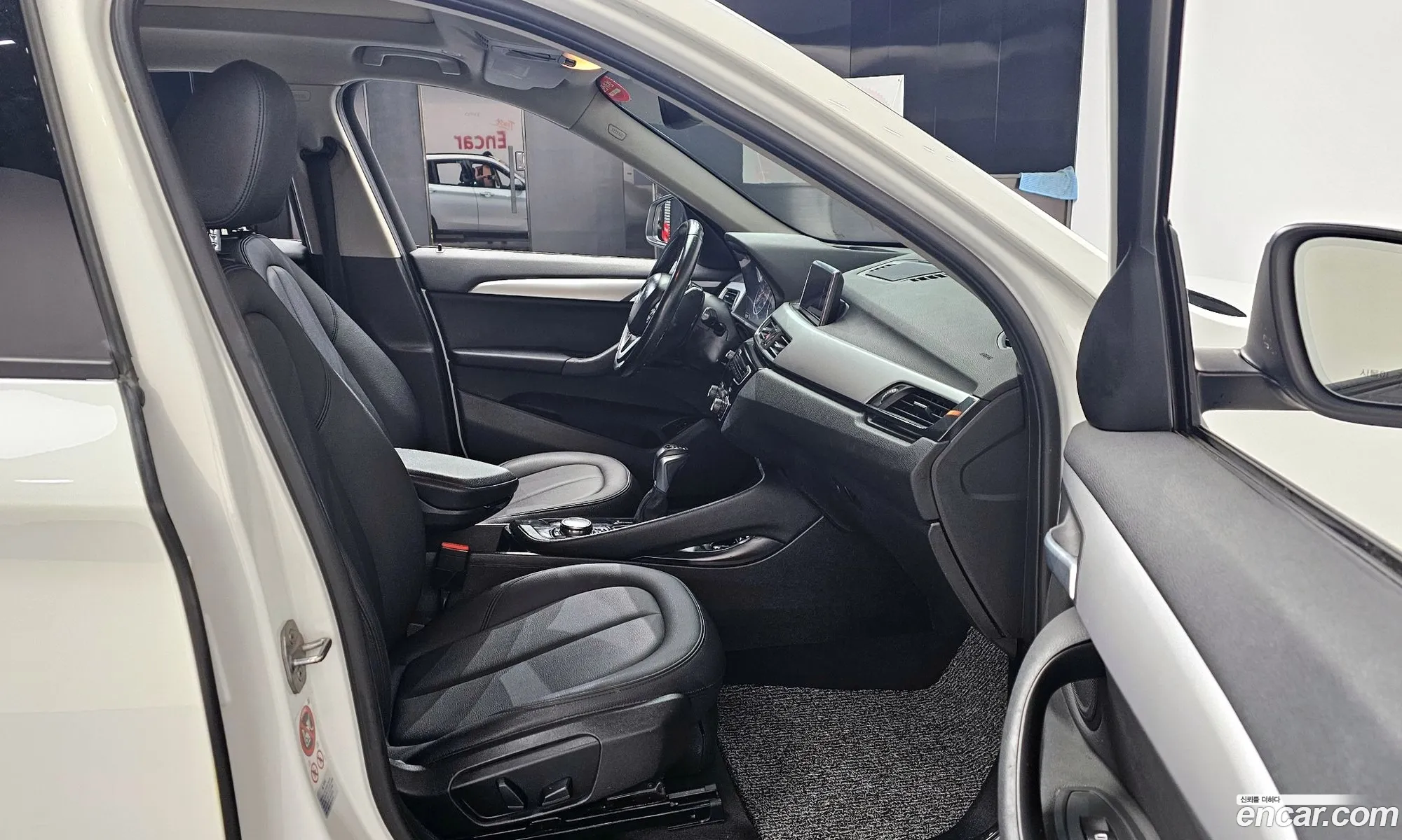 BMW X1 2016 WBAHT9107G5E61349 — 13