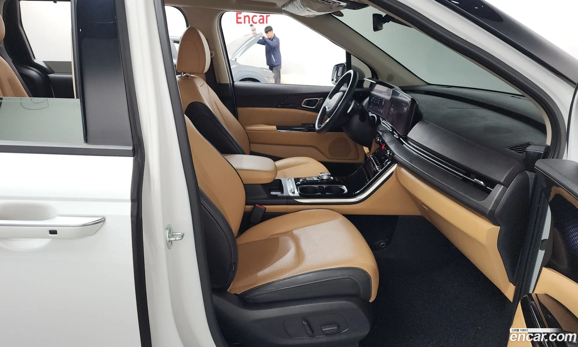 Kia Carnival 2021 — 7