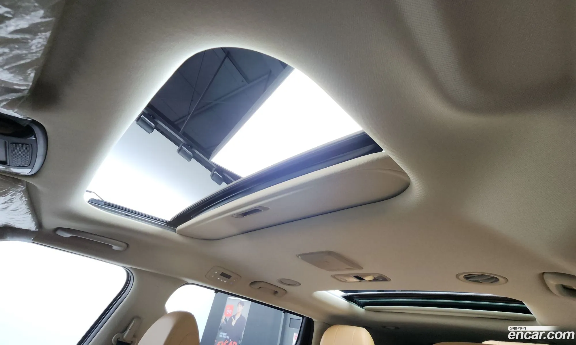Kia Carnival 2021 — 10