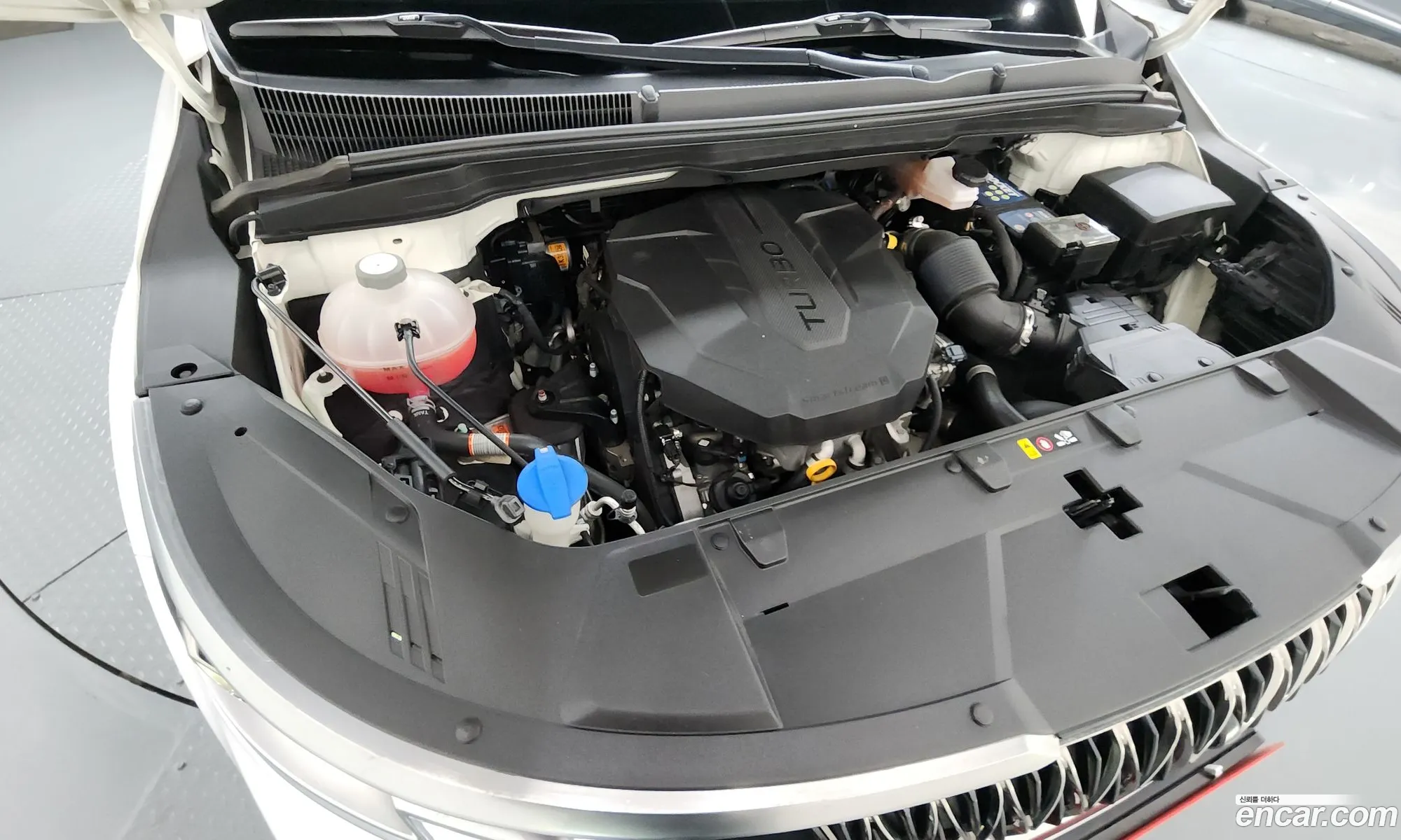 Kia Carnival 2021 — 17