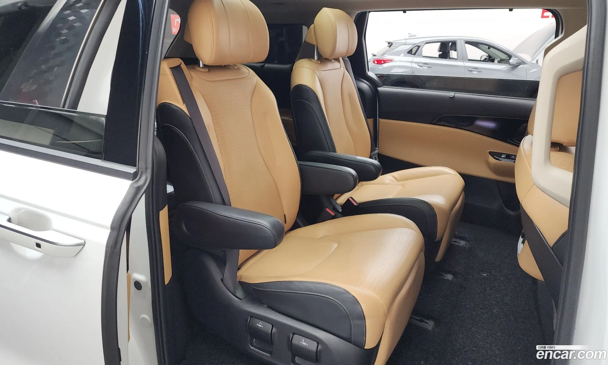 Kia Carnival 2021 — 2