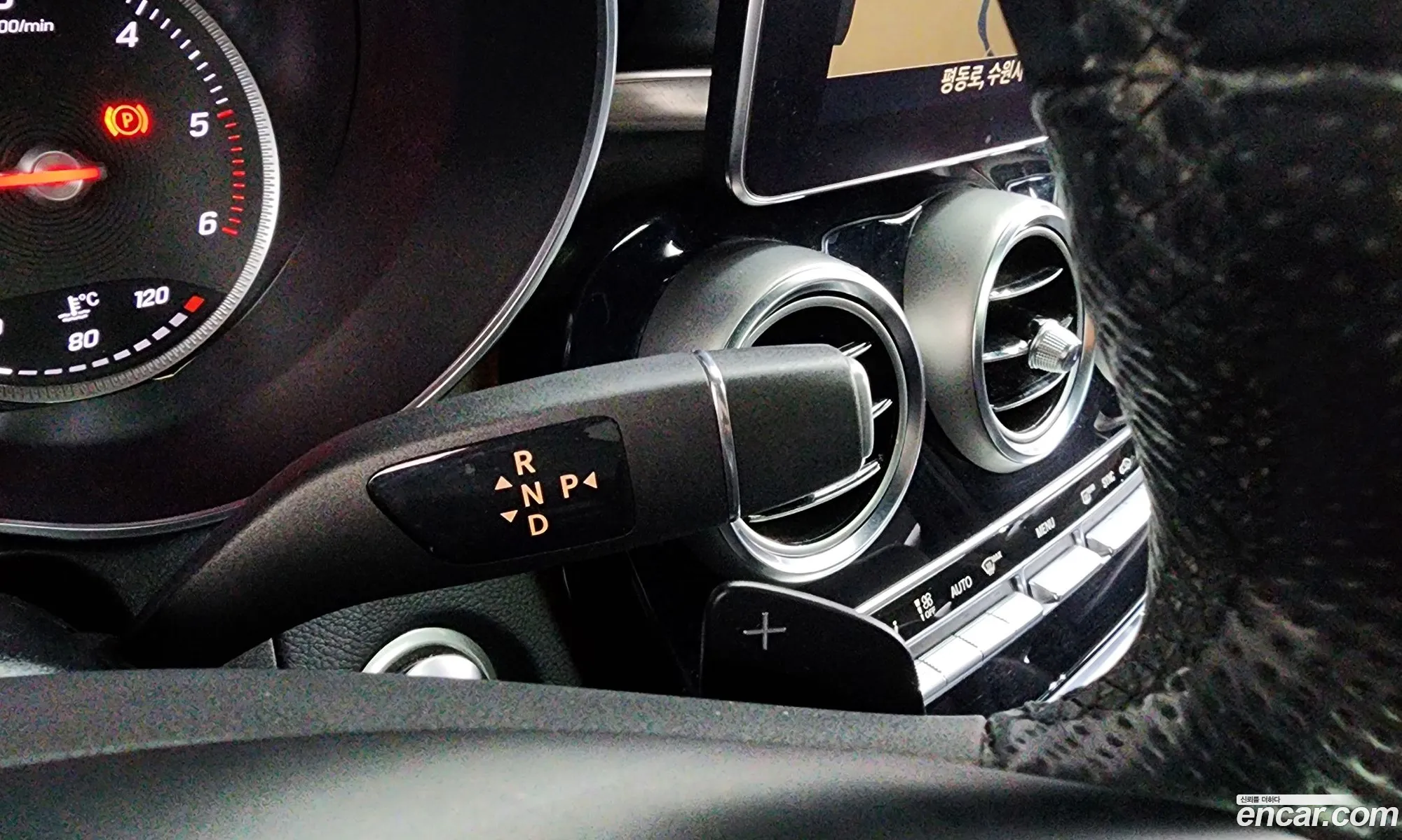 Mercedes-Benz GLC-Class X253 2018 WDC0J0FBXJF364120 — 12