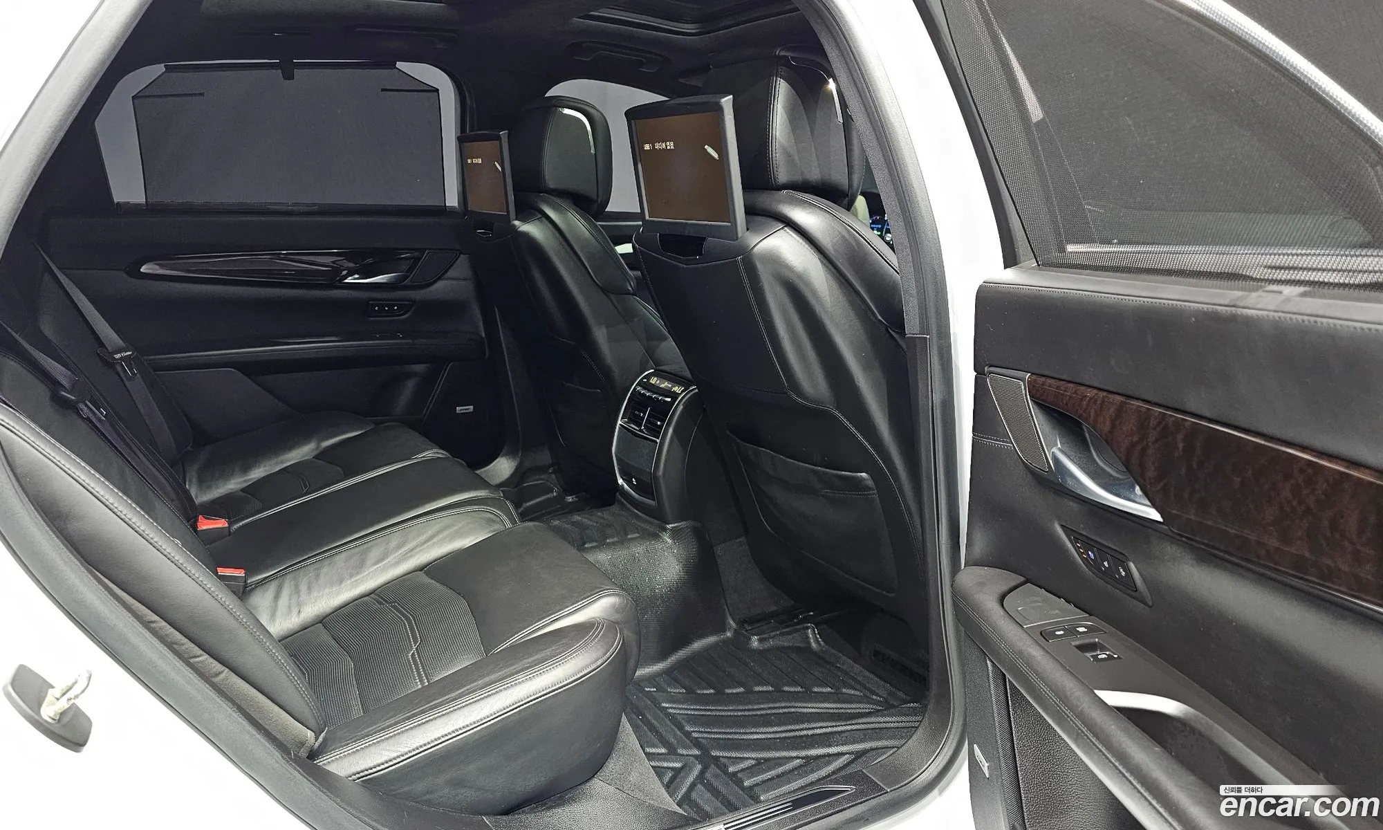 Cadillac CT6 2017 1G6K95RS2HU131373 — 7