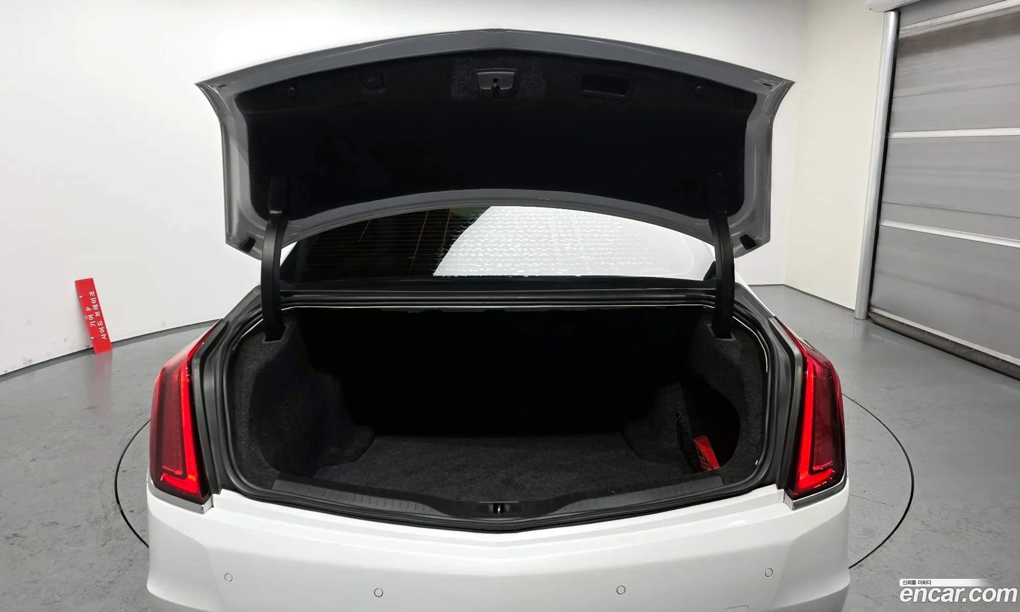 Cadillac CT6 2017 1G6K95RS2HU131373 — 6