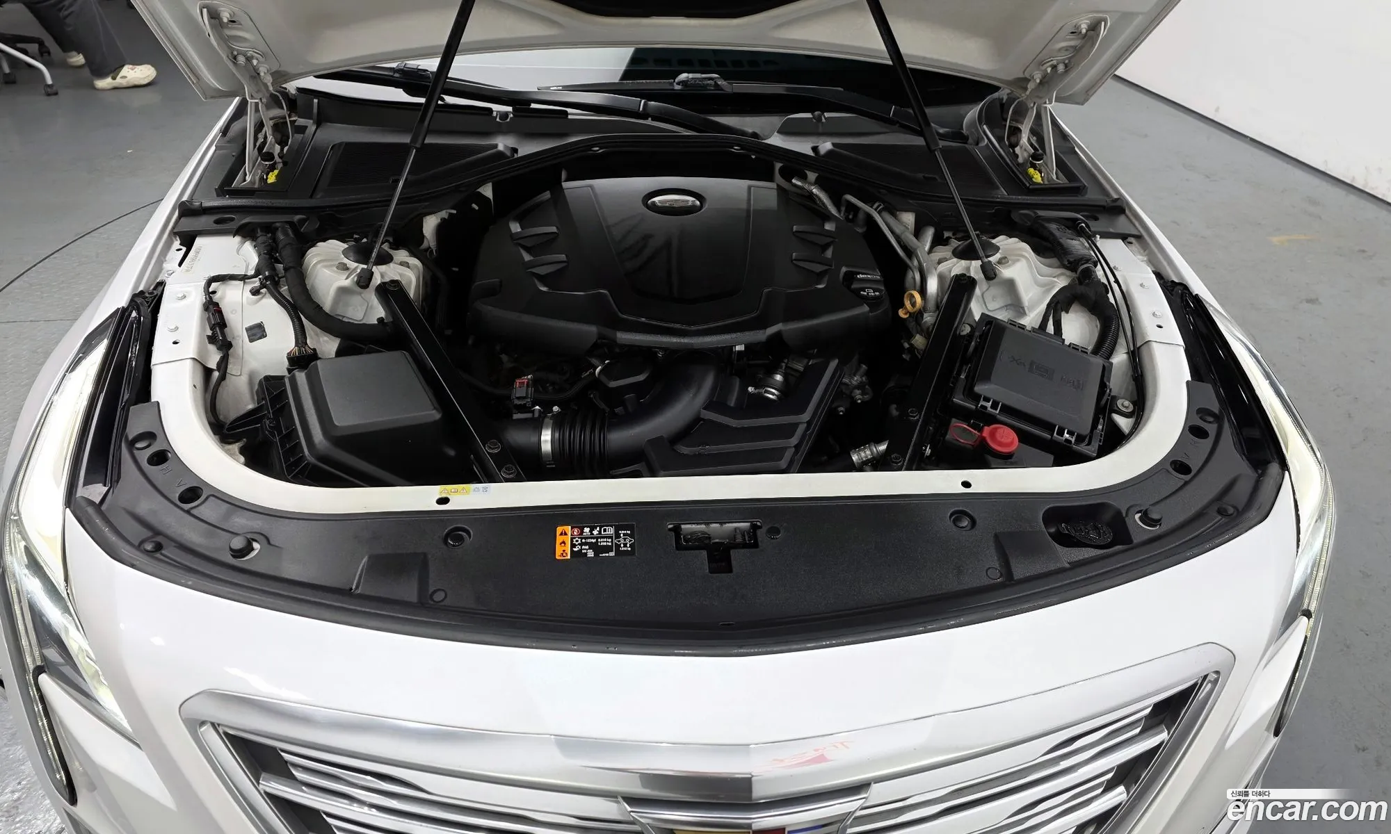 Cadillac CT6 2017 1G6K95RS2HU131373 — 14