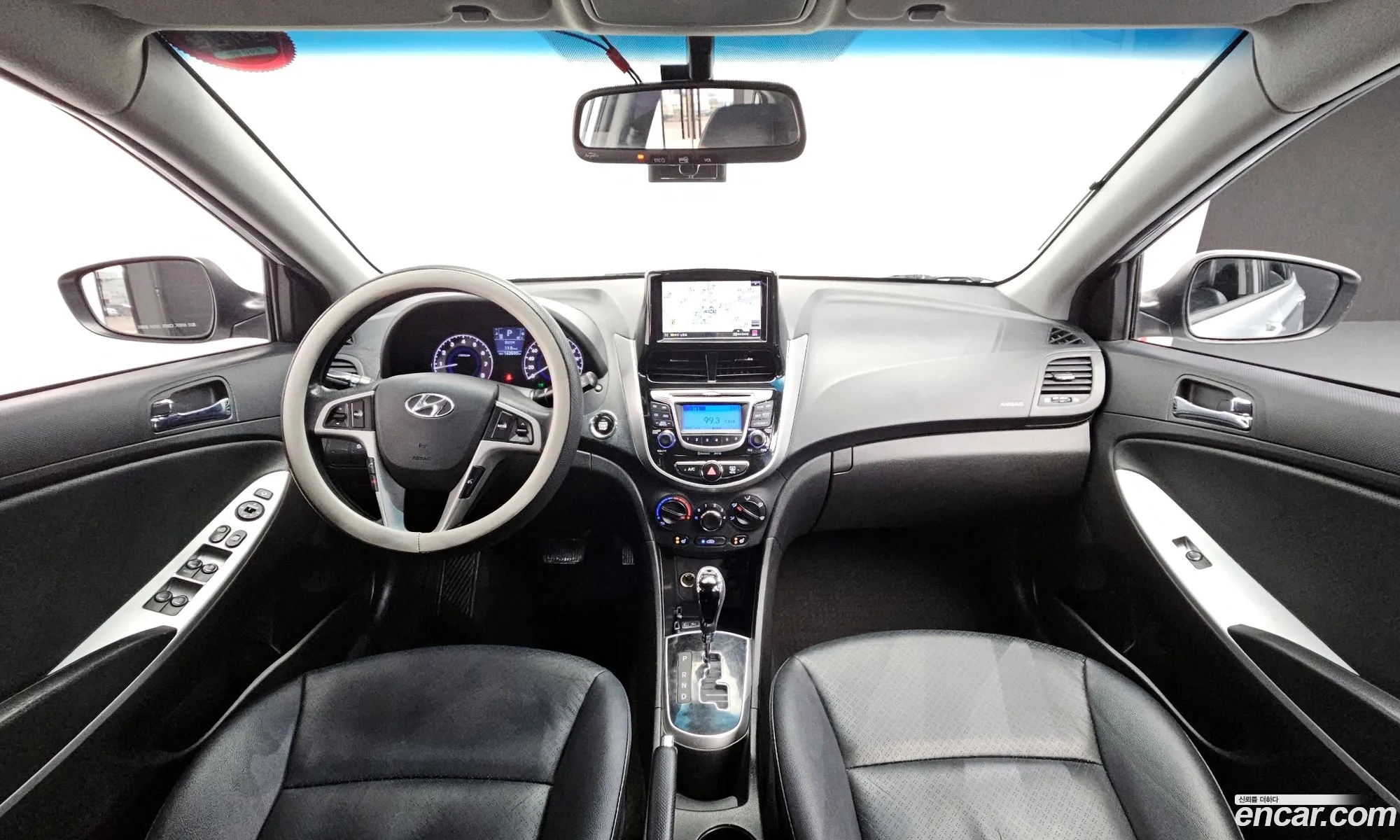 Hyundai Accent 2014 — 11