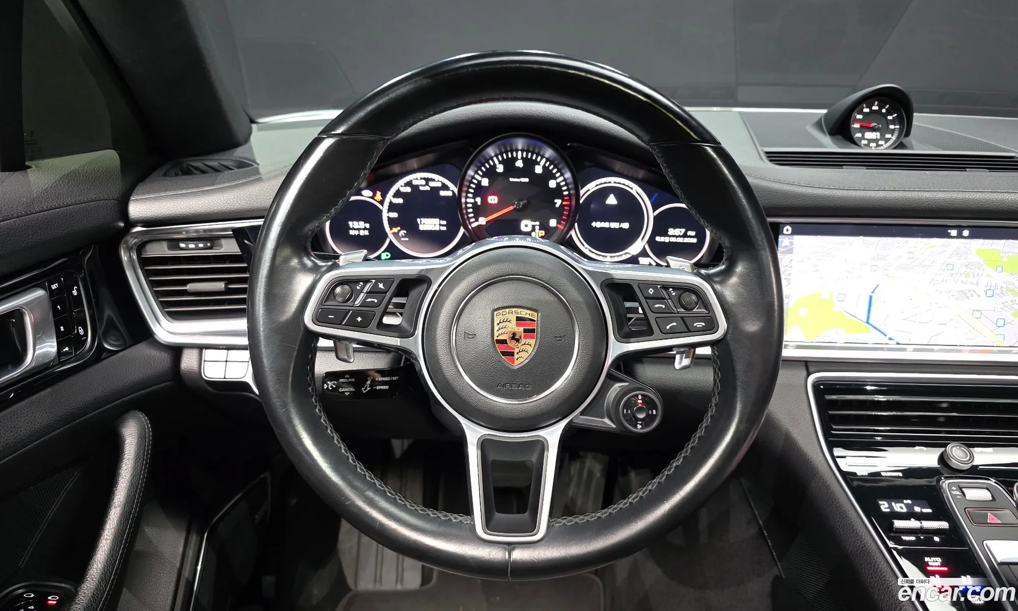 Porsche Panamera 2018 — 14