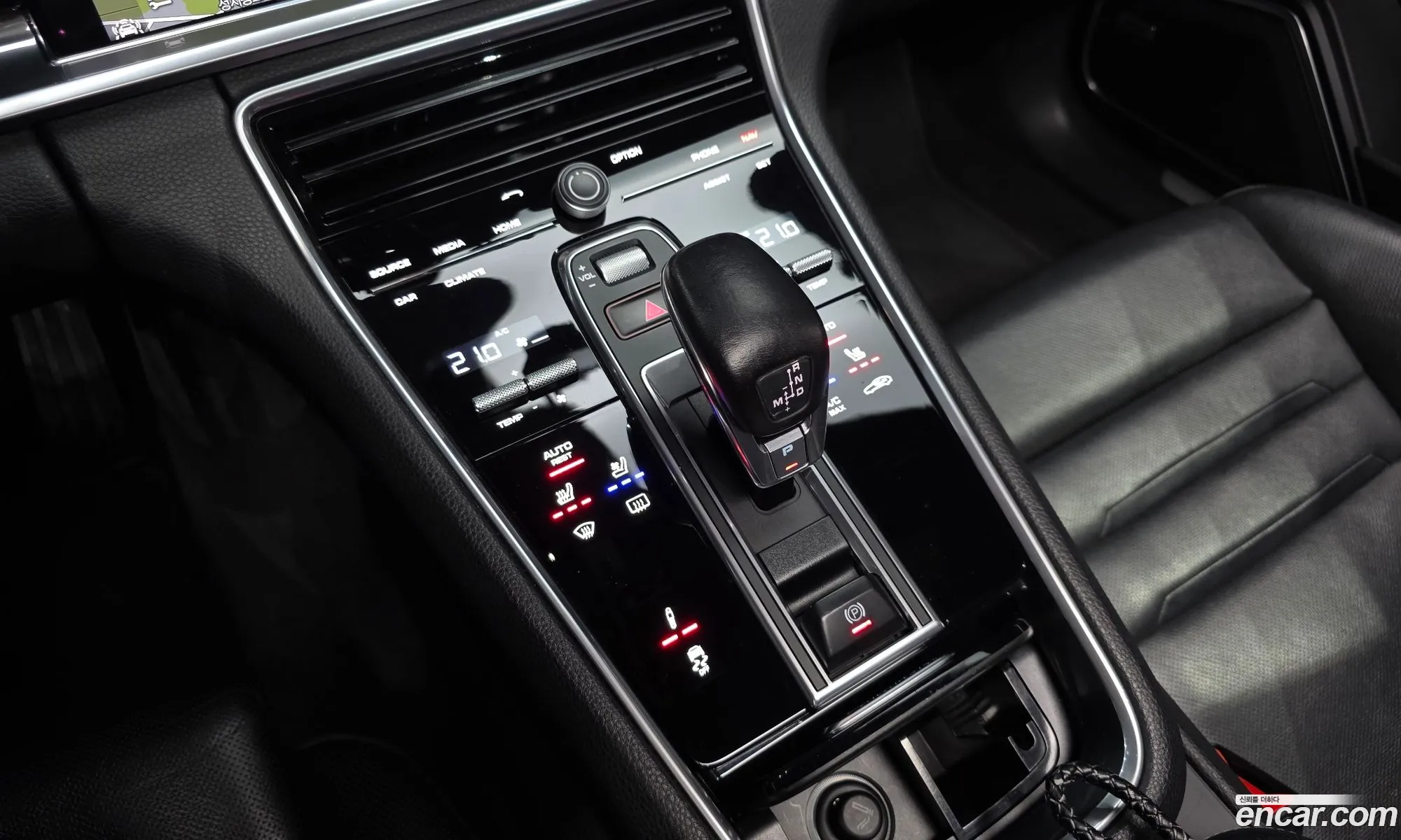 Porsche Panamera 2018 — 10