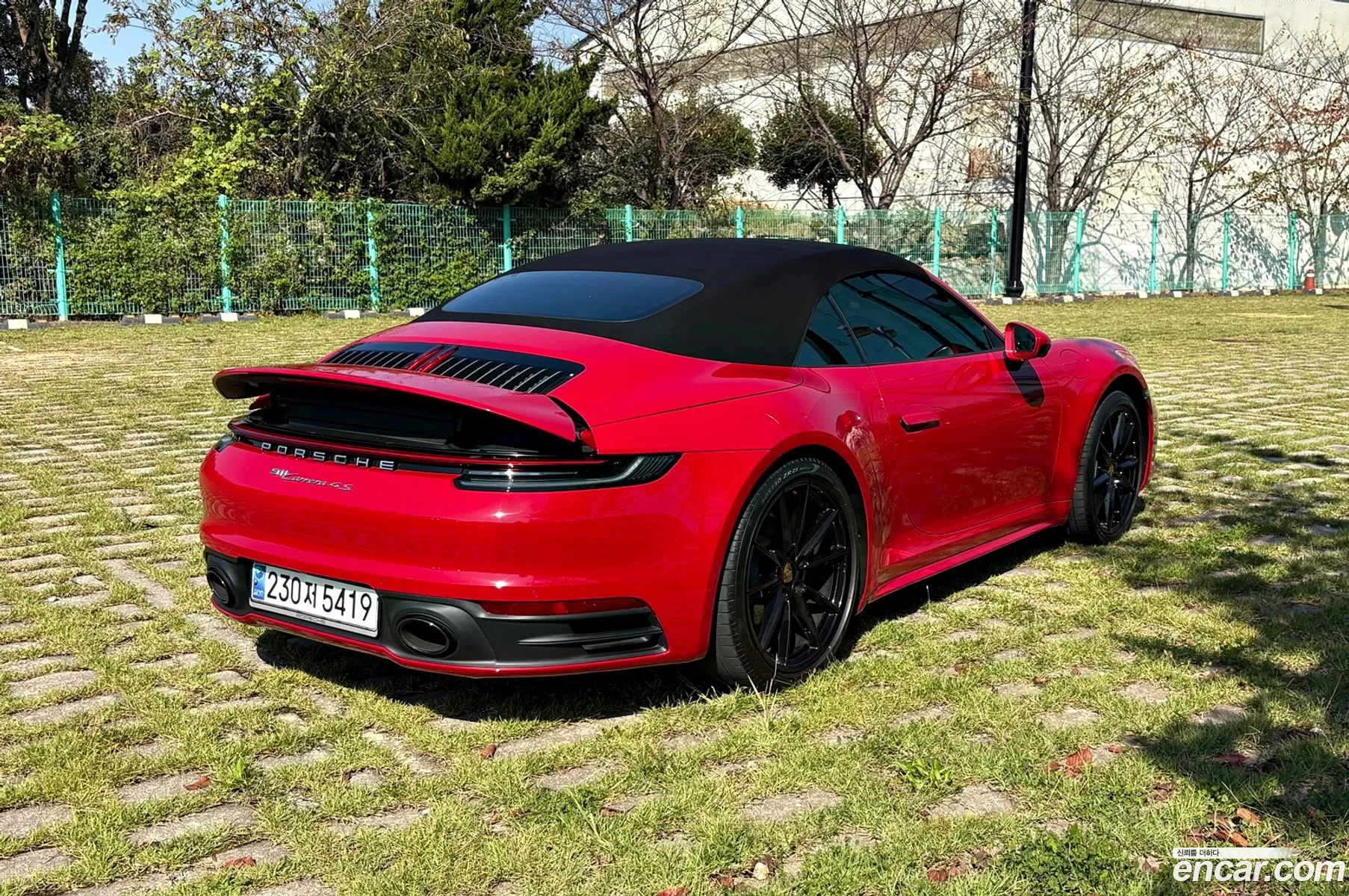 Porsche 911 2020 — 12
