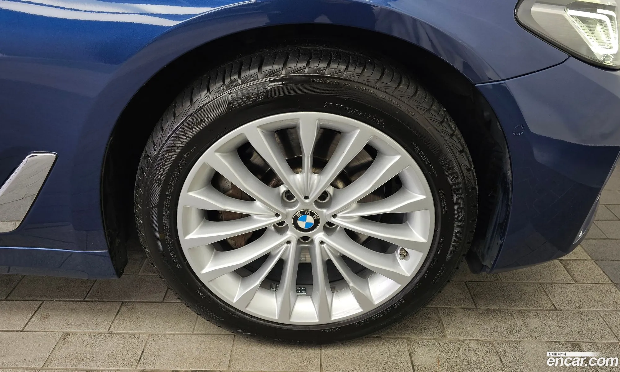 BMW 5 Series 2021 — 14