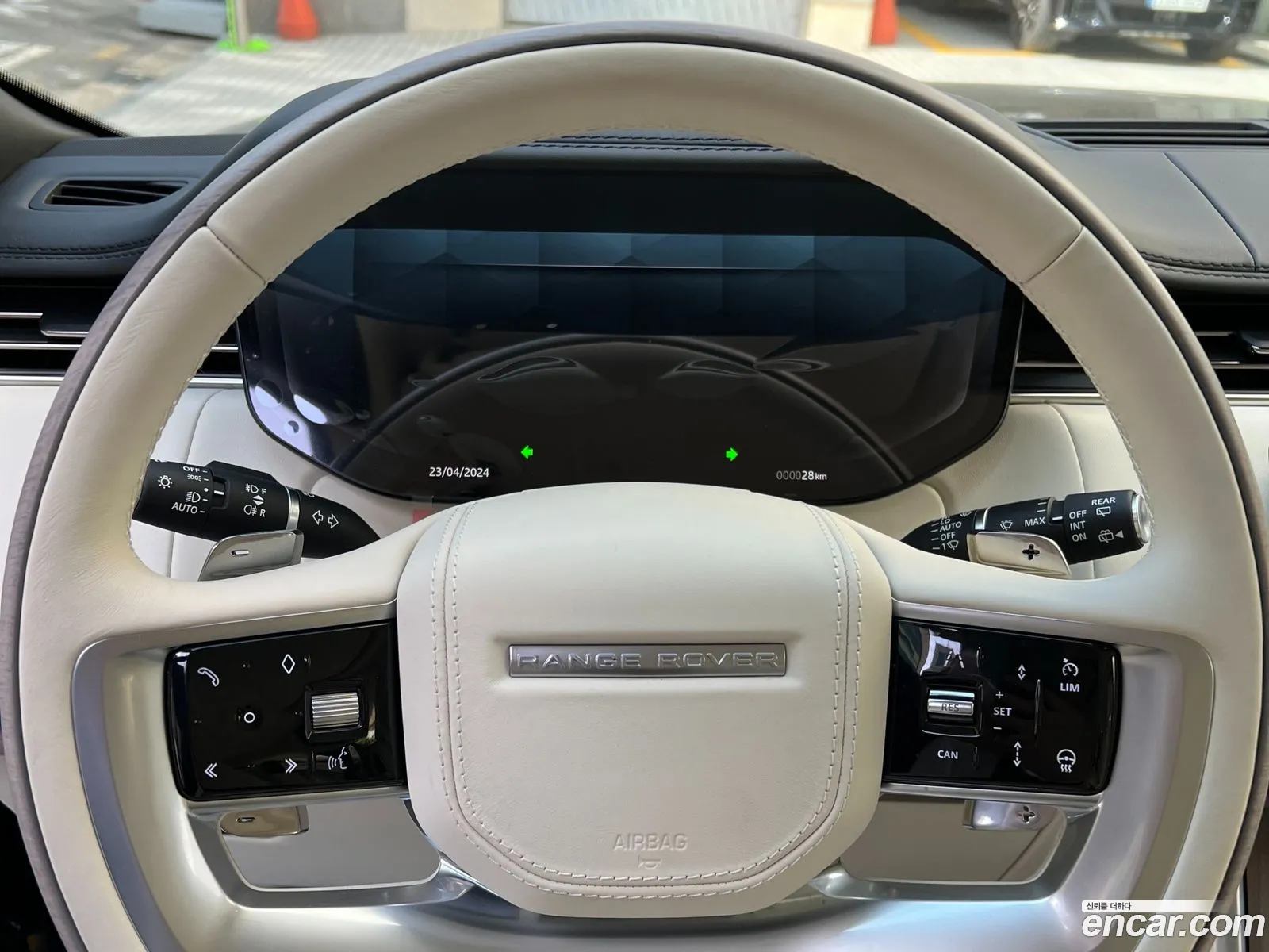 Land Rover Range Rover 2024 — 20