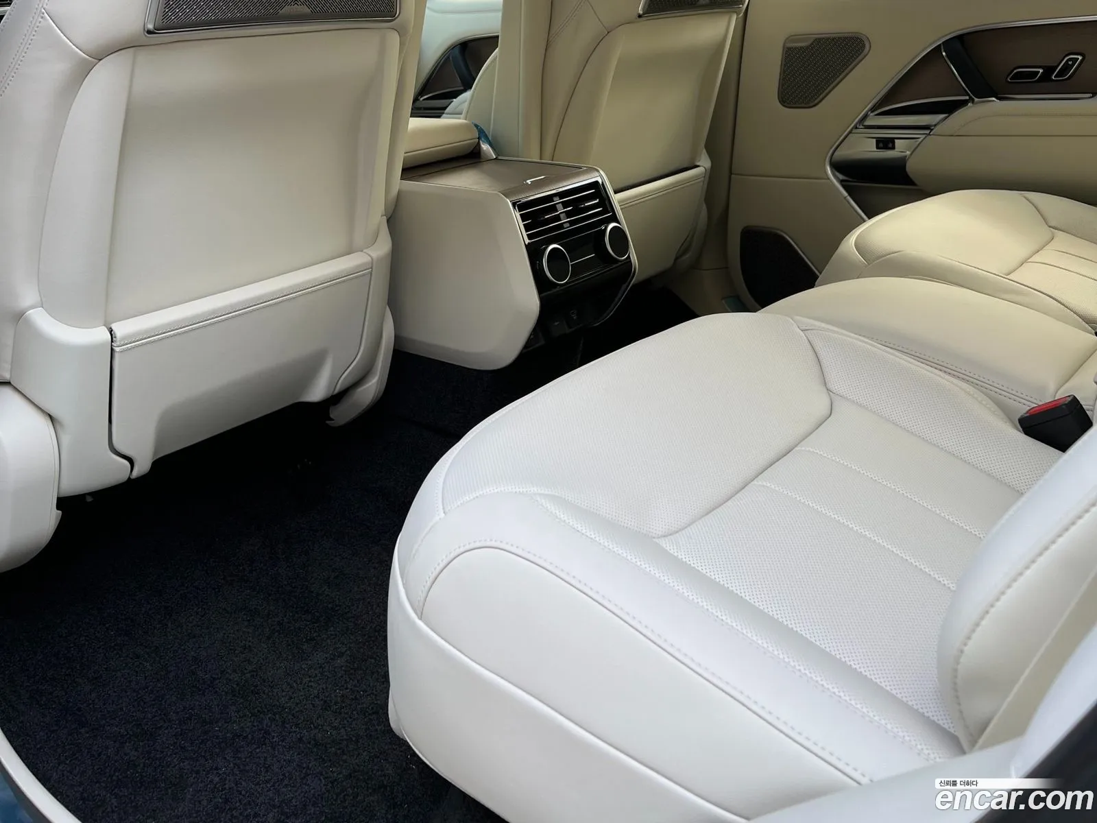 Land Rover Range Rover 2024 — 7