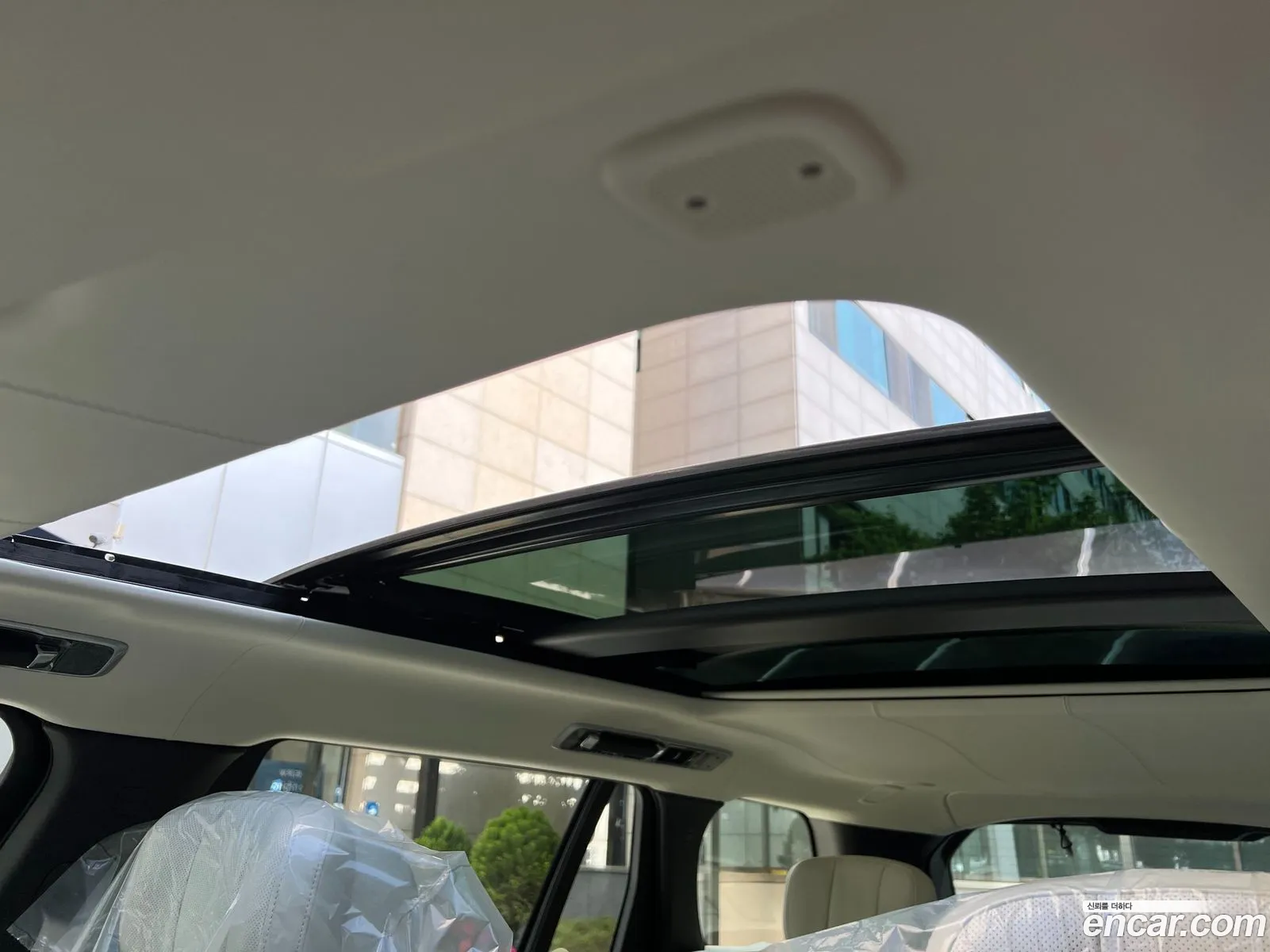 Land Rover Range Rover 2024 — 6