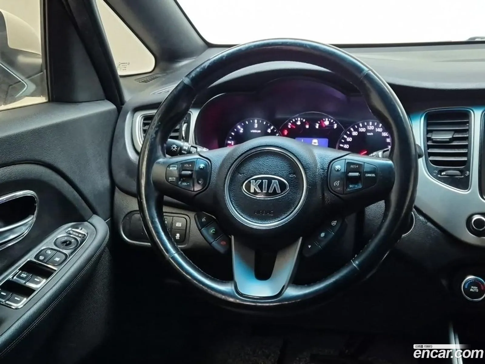 Kia Carens 2014 — 2