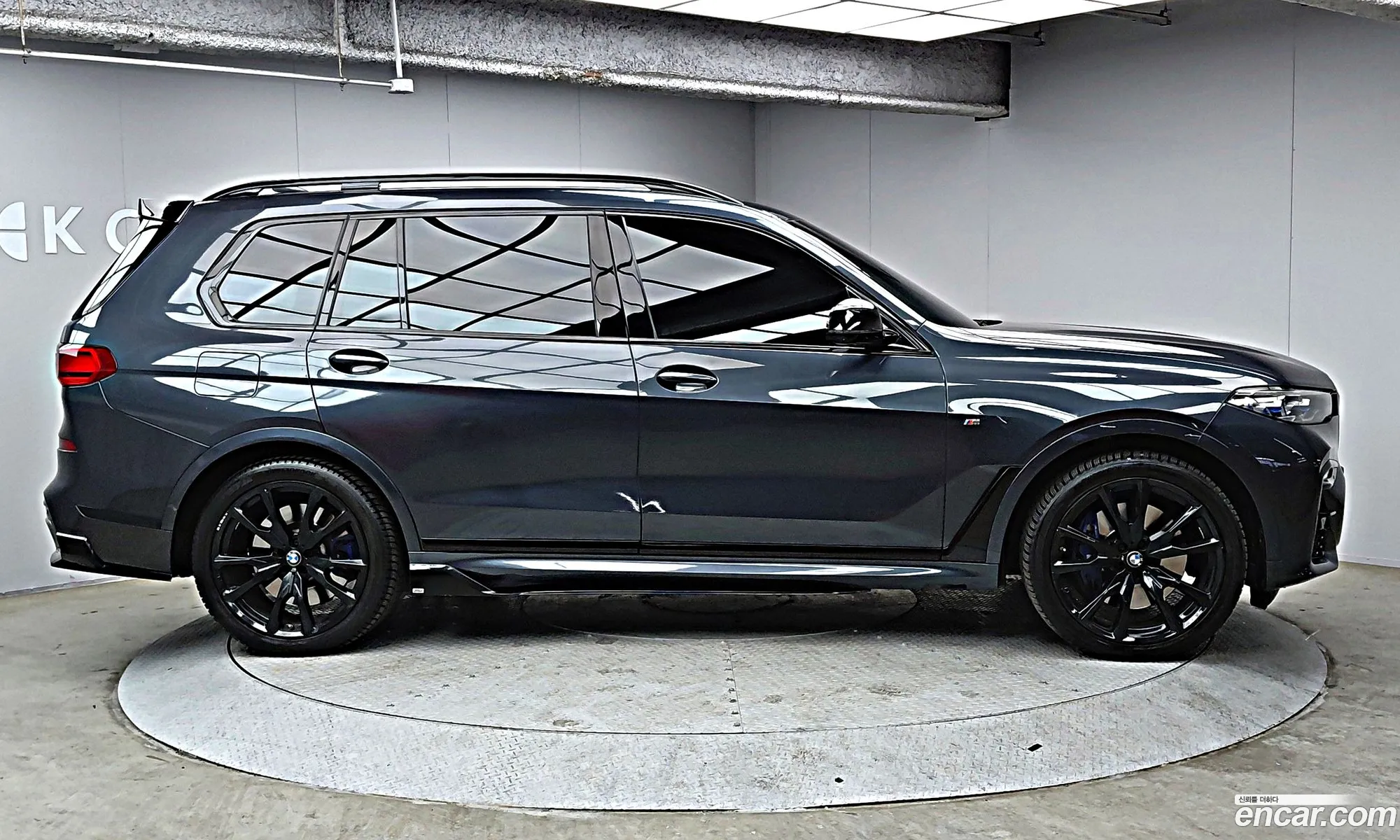 BMW X7 2021 — 15