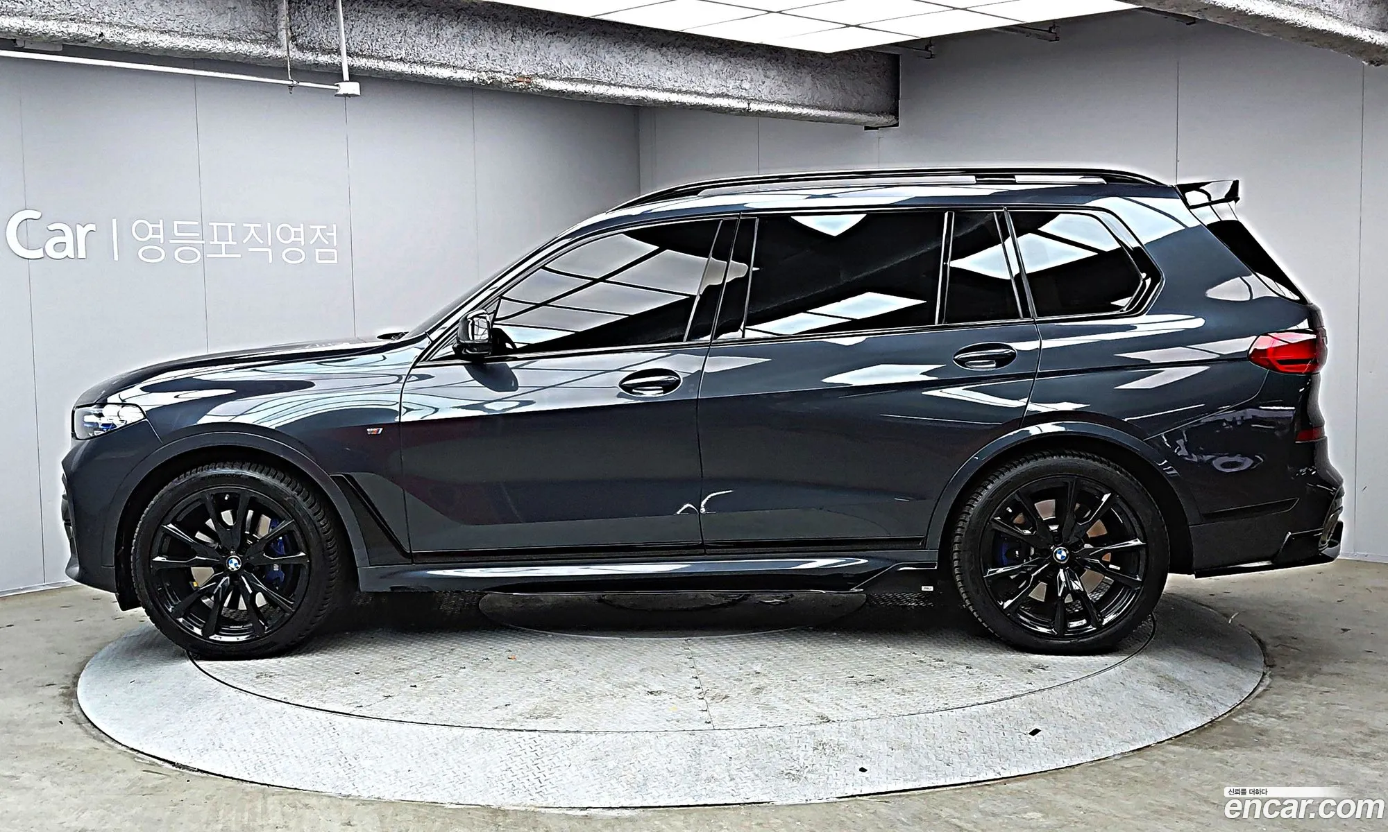BMW X7 2021 — 10