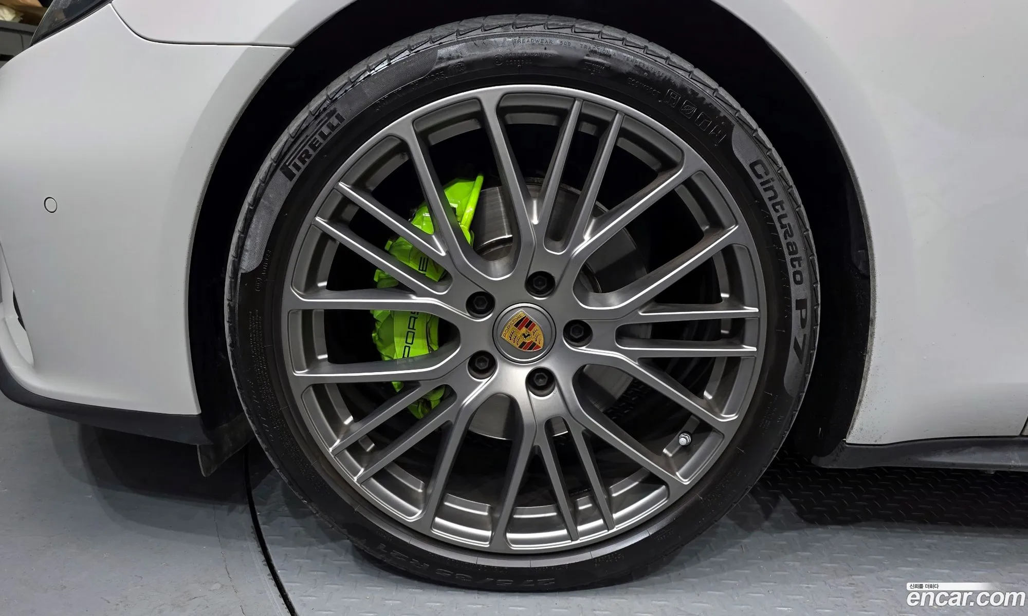 Porsche Panamera 2023 WP0AJ2973PL110949 — 2