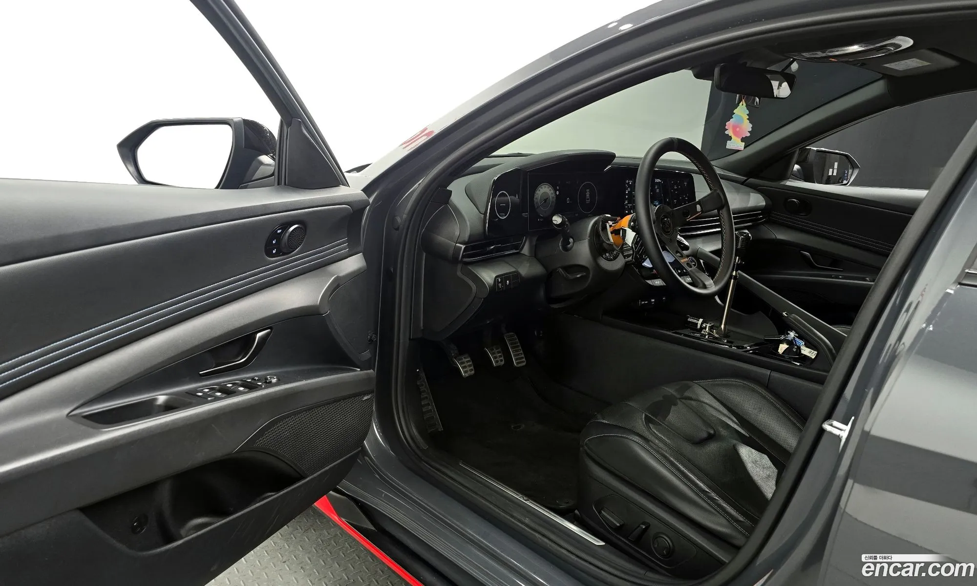 Hyundai Elantra 2024 — 3